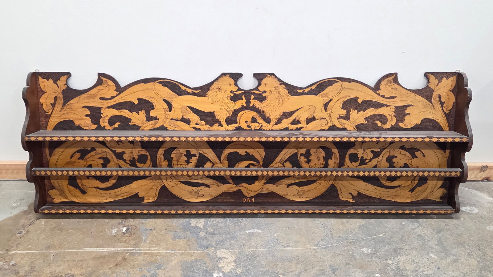 ANTIQUE WOOD PYROGRAPHY LION PLATE SHELF D.R.H.`: REMAINS IN VERY GOOD CONDITION. SHOWING ONLY SOME TYPICAL WEAR.