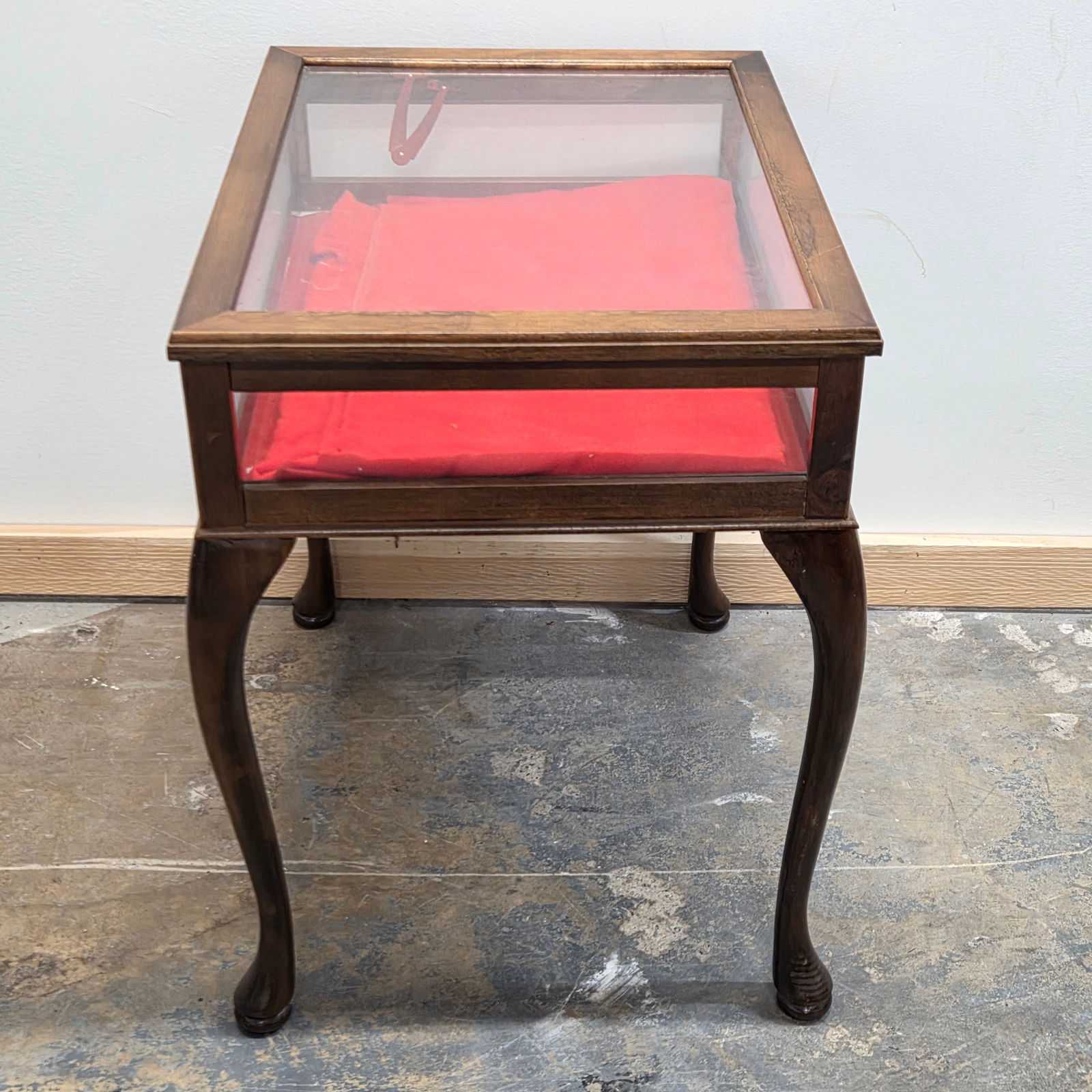 WOOD DISPLAY CASE END TABLE - 3