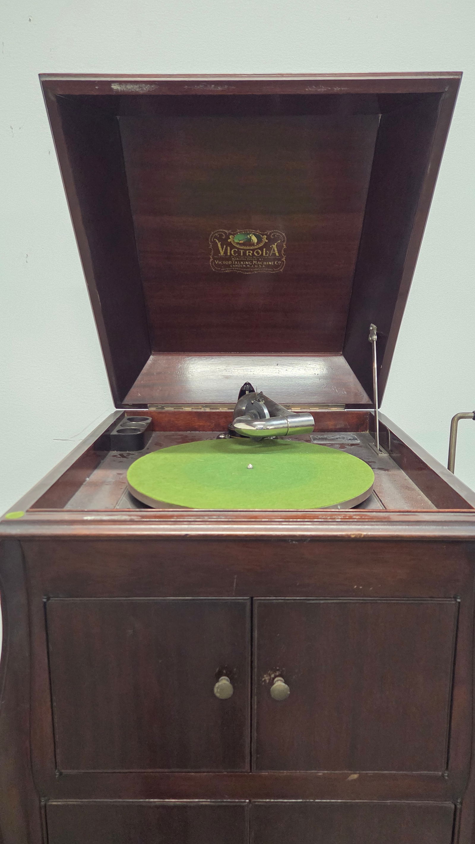 VICTOR VICTROLA VV 90 TALKING MACHINE - 2