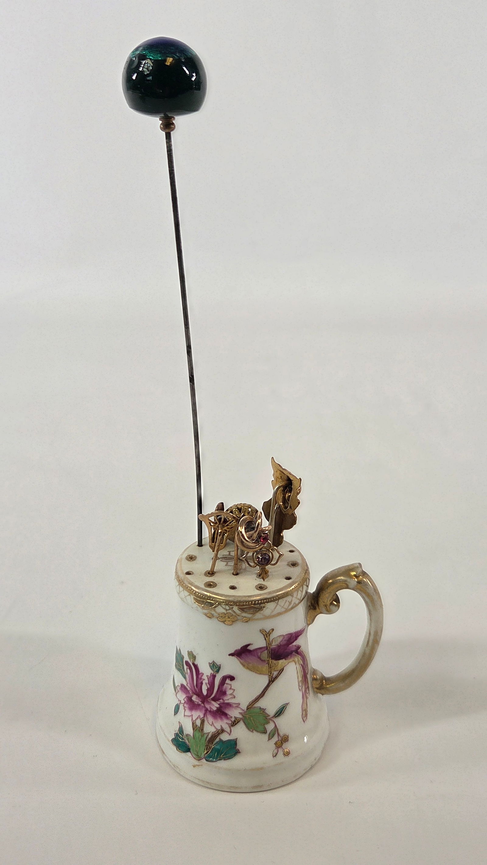 NIPPON SHAKER W/ ANTIQUE HAT / HAIR PINS (1 of 5)