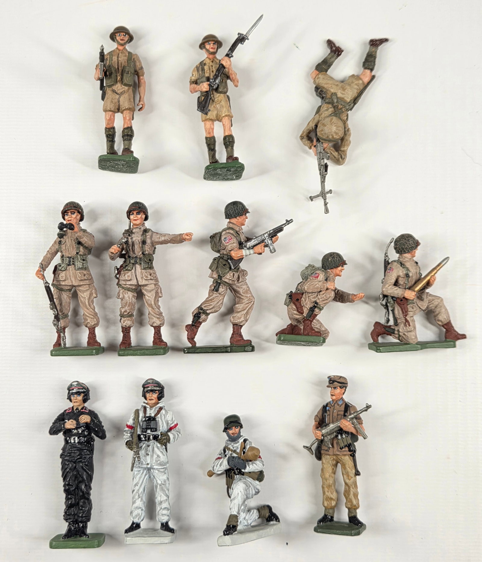 SET OF 12 VARIOUS HAND PAINTED LEAD SOLDIERS: ALL REMAIN IN GOOD CONDITION, SHOWING SOME LIGHT WEAR.