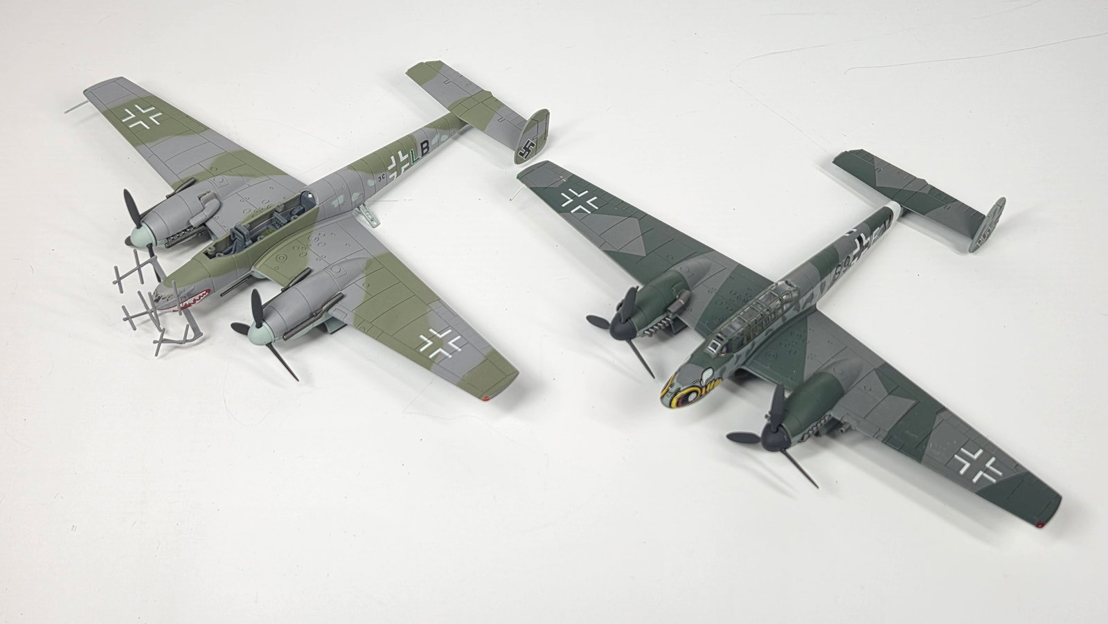 VARIOUS BRAND DIECAST AIRPLANES: ALL REMAIN IN FAIR TO GOOD CONDITION. SOME SMALL MISSING / BROKEN PIECES.