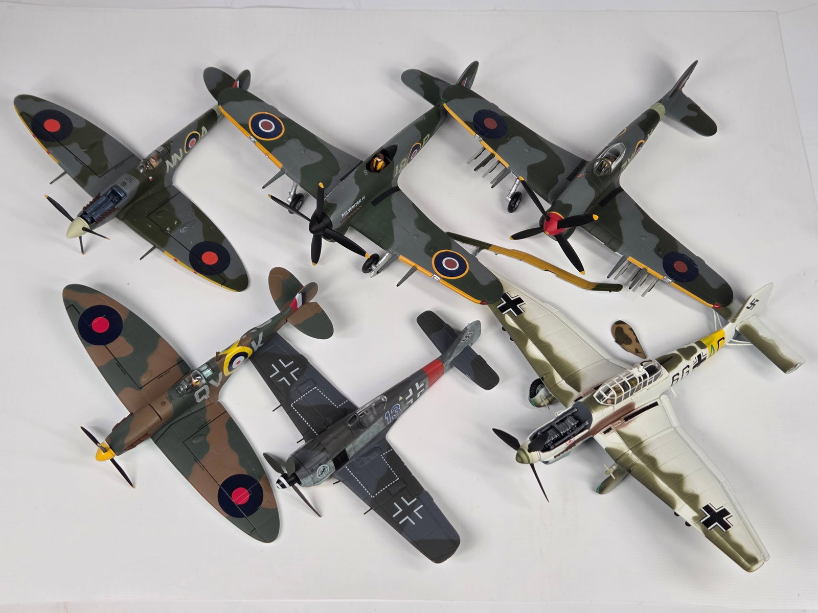 VARIOUS BRAND DIECAST AIRPLANES: ALL REMAIN IN FAIR TO GOOD CONDITION. SOME SMALL MISSING / BROKEN PIECES.