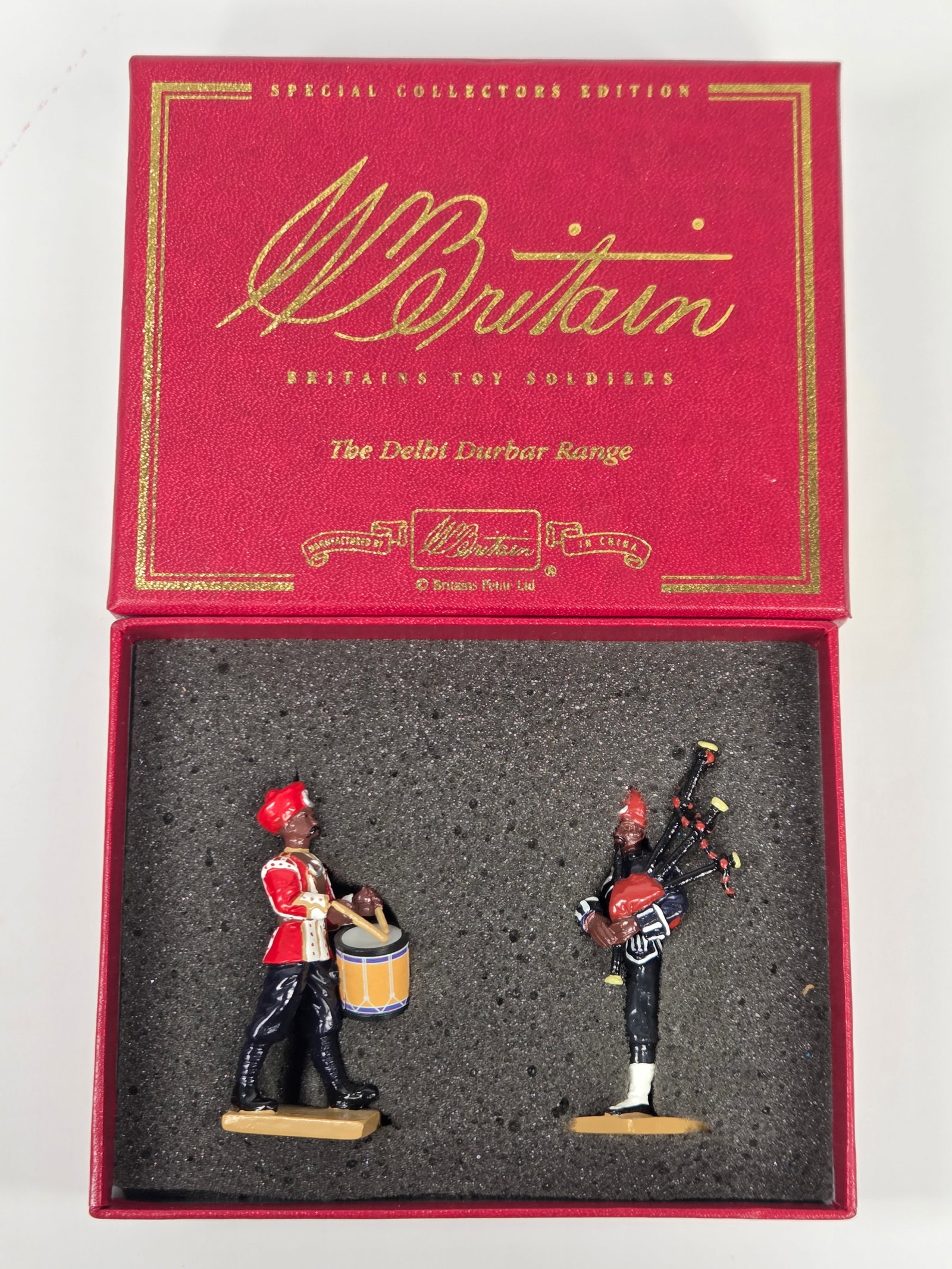 BRITAIN DELHI DURBAR 17TH PURBIAH DRUMMER & PIPER: REMAINS IN EXCELLENT CONDITION WITH BOX.