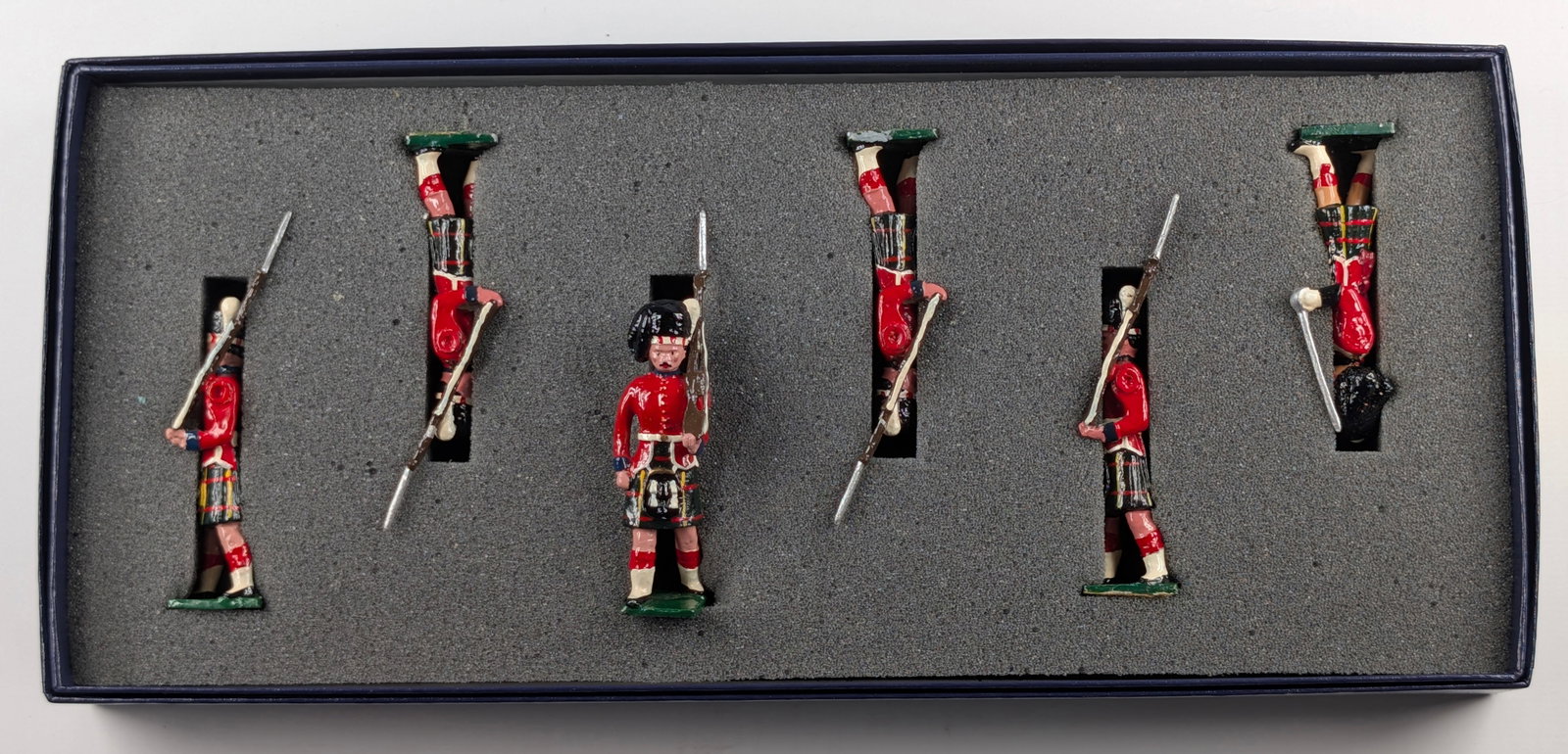 SET OF 6 HAND PAINTED HIGHLANDERS: ALL REMAIN IN VERY GOOD CONDITION, SHOWING LIGHT WEAR.