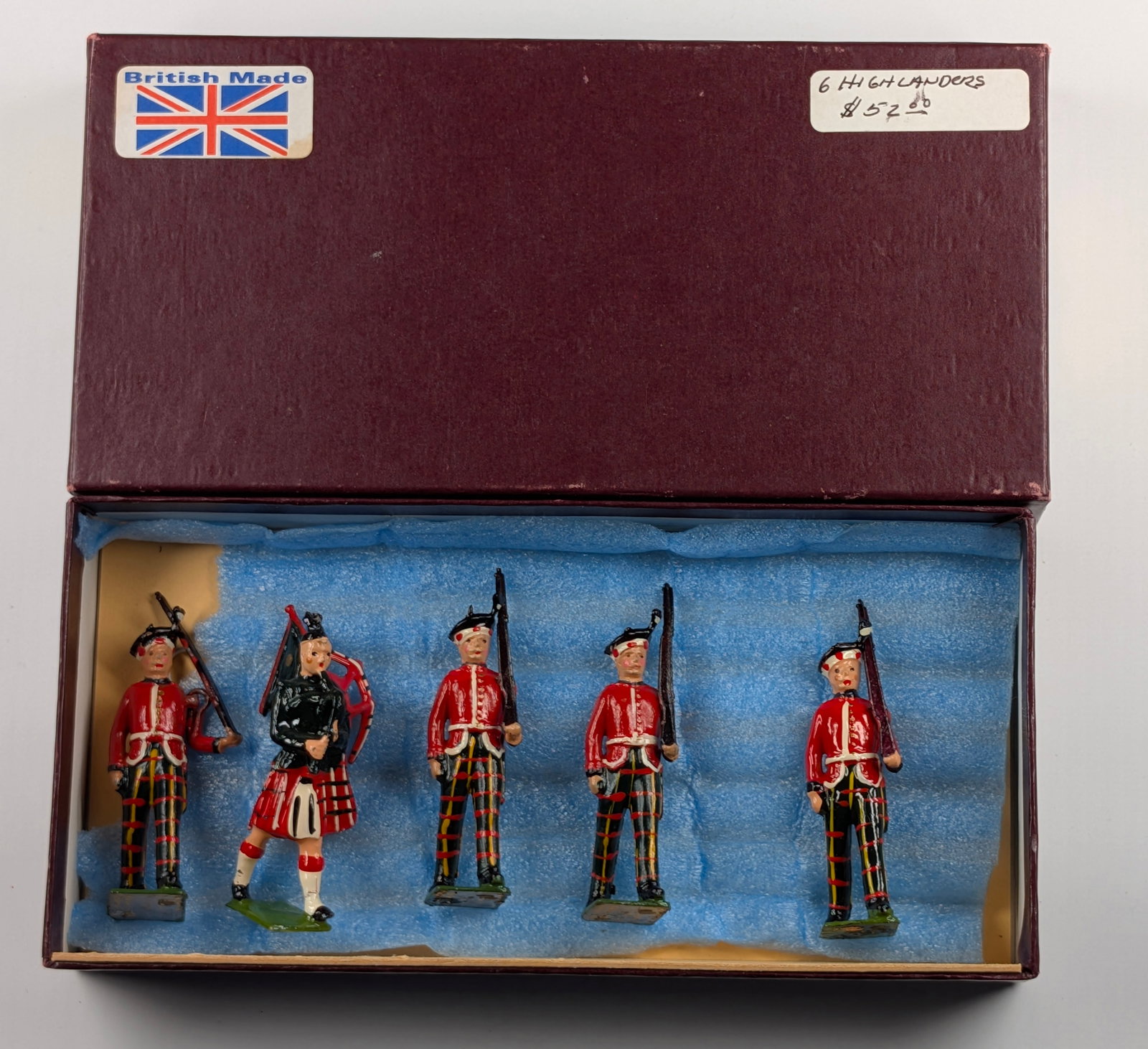 SET OF 5 HAND PAINTED HIGHLANDERS W/ BOX: ALL REMAIN IN GOOD CONDITION WITH BOX.
