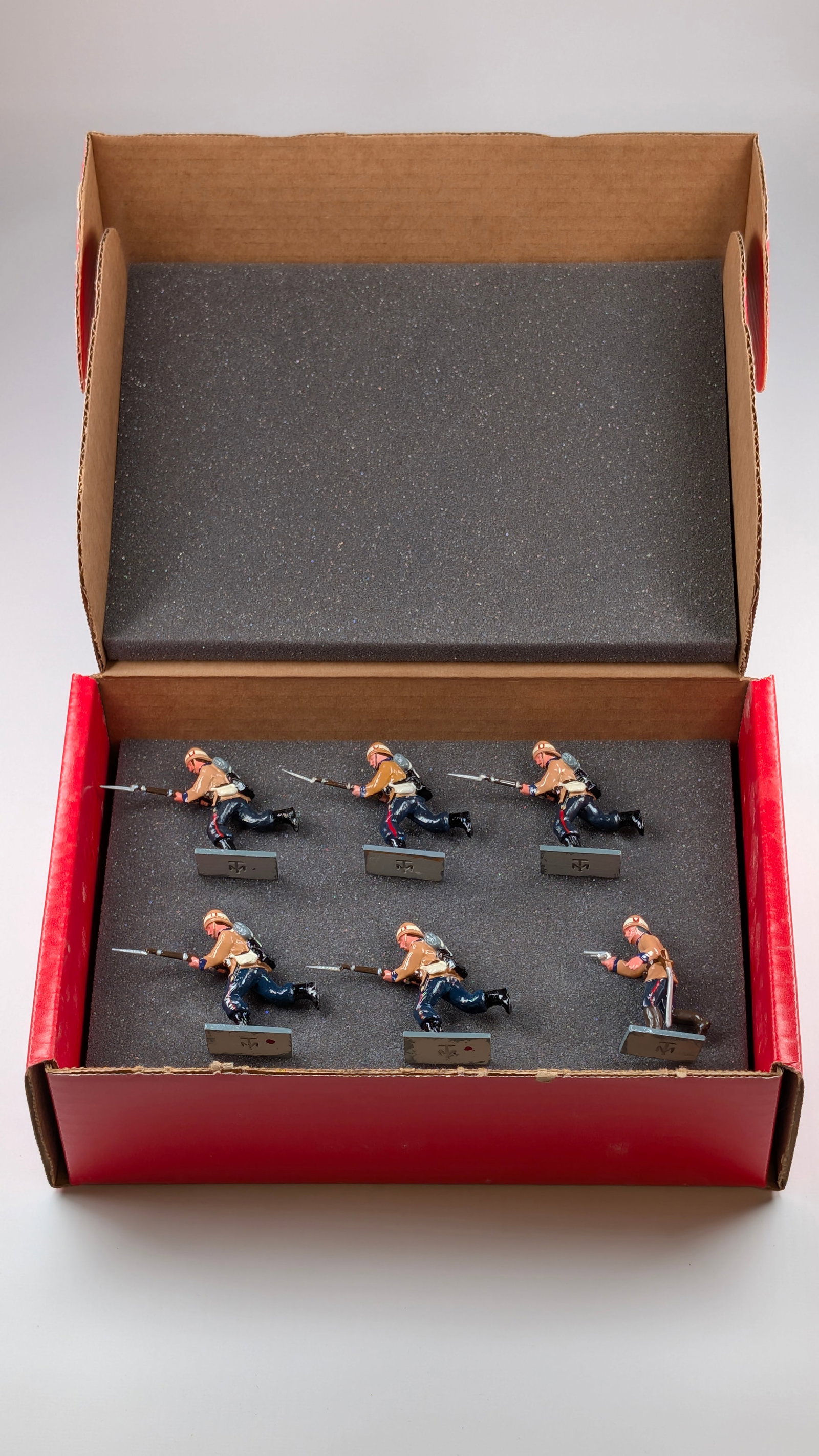 TROPHY MINIATURES 6-PIECE HAND PAINTED SOLDIER SET: ALL REMAIN IN VERY GOOD CONDITION, SHOWING LIGHT WEAR.