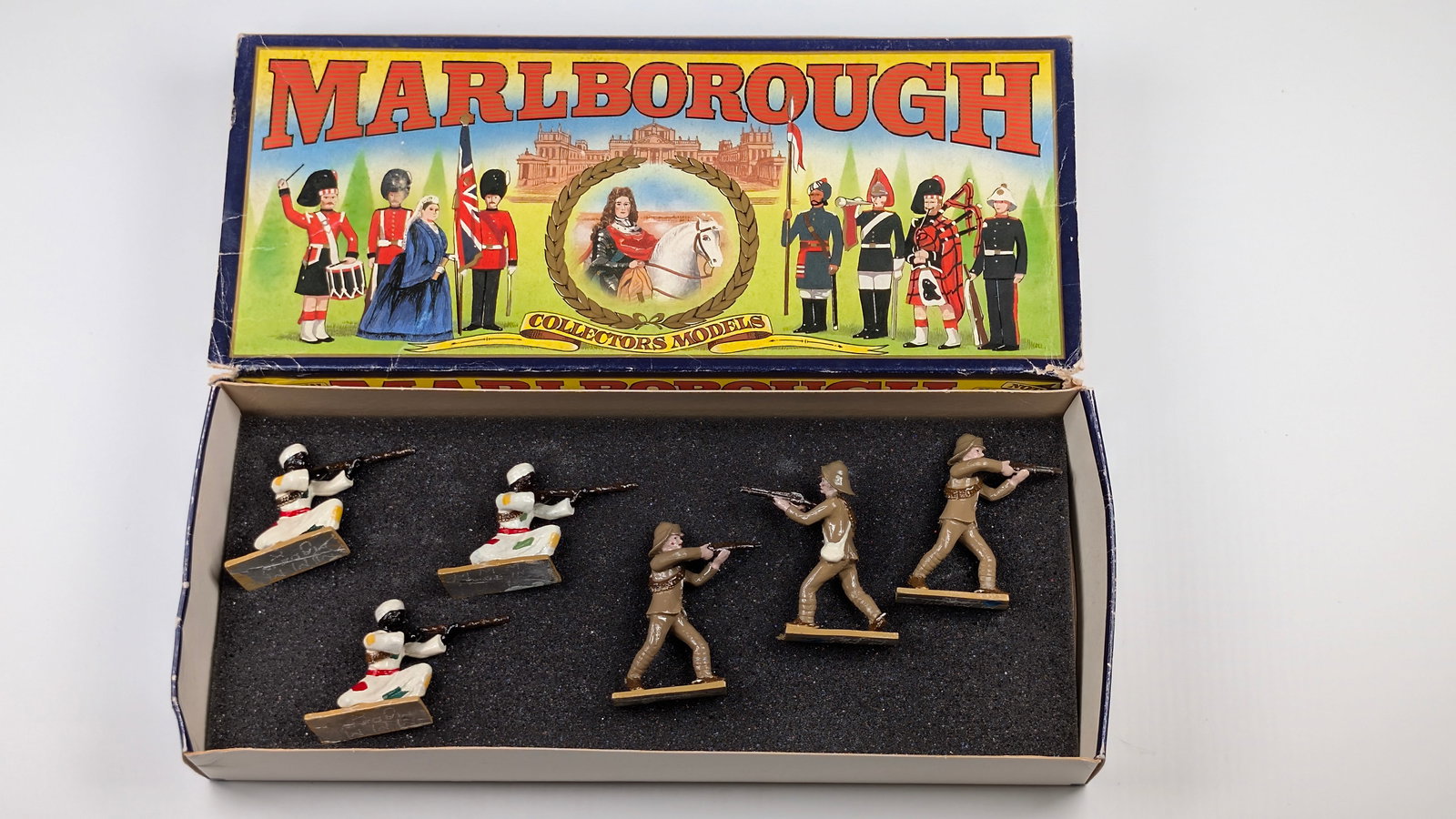 MARLBOROUGH MF28 DERVISHES & 21ST LANCERS: SET REMAINS IN VERY GOOD CONDITION, BOX SHOWING WEAR.