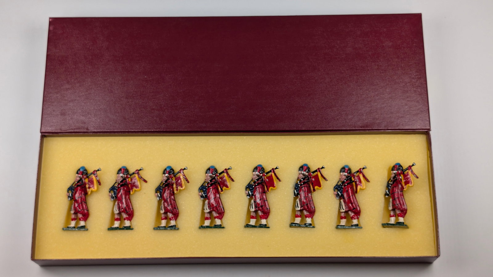 SET OF 8 HAND PAINTED LEAD PIPERS: ALL REMAIN IN VERY GOOD CONDITION. CUSTOM BOX.