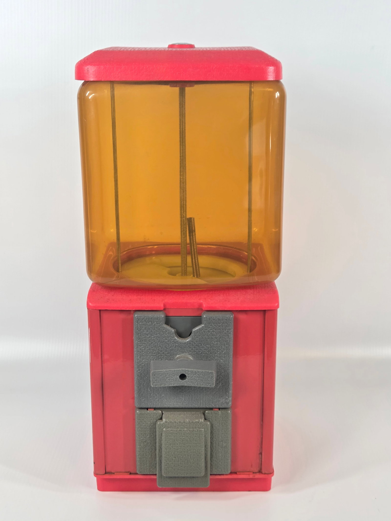 VINTAGE PLASTIC GUMBALL VENDING MACHINE (1 of 4)