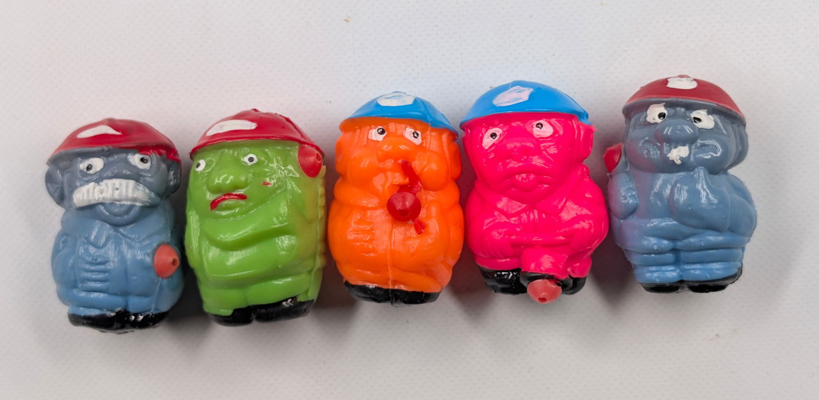 VINTAGE LEAF PEE-WEE SQUIRTS VENDING MACHINE INSERT - 4