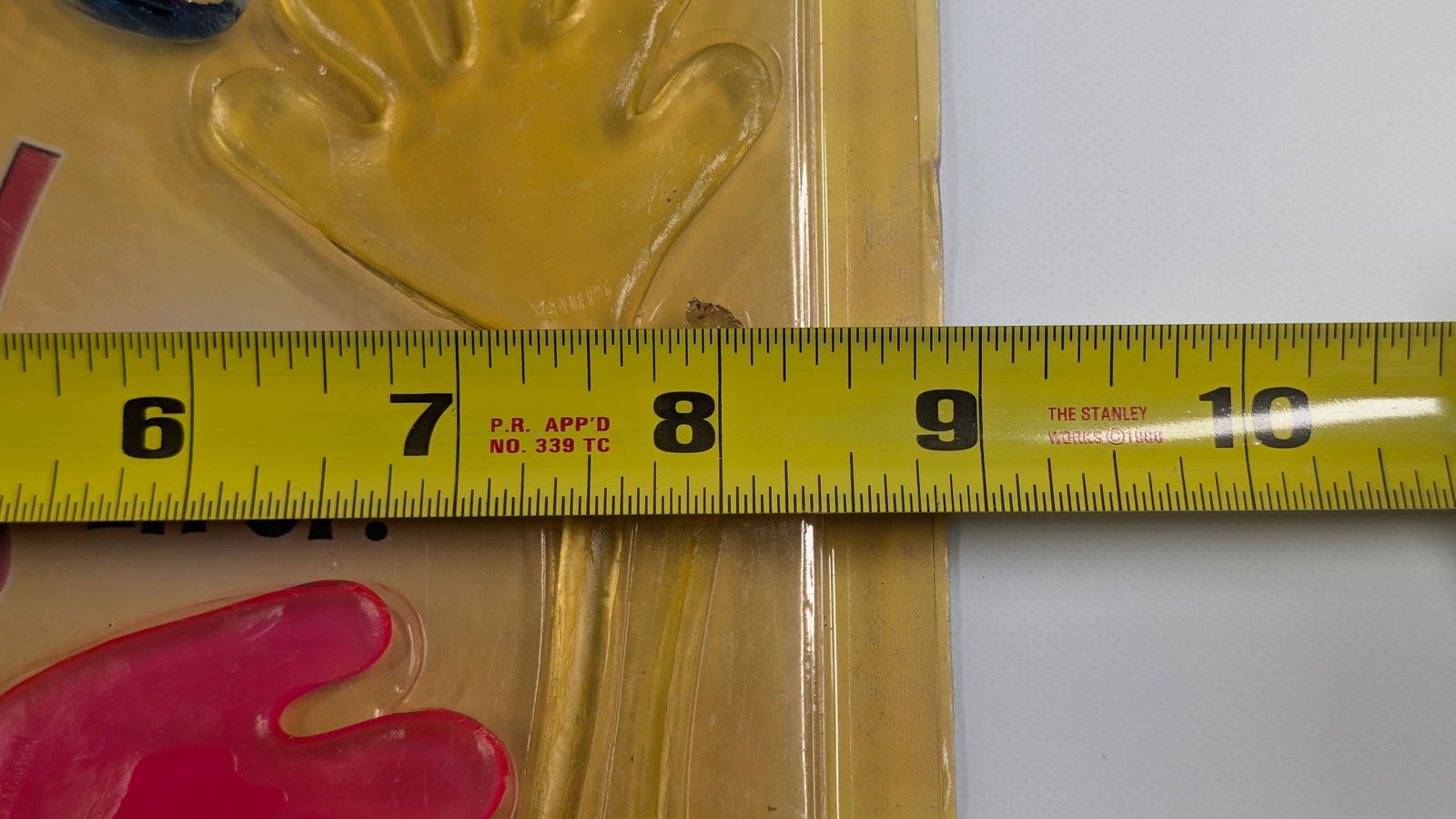 VARIOUS GUMBALL VENDING MACHINE INSERTS - 5