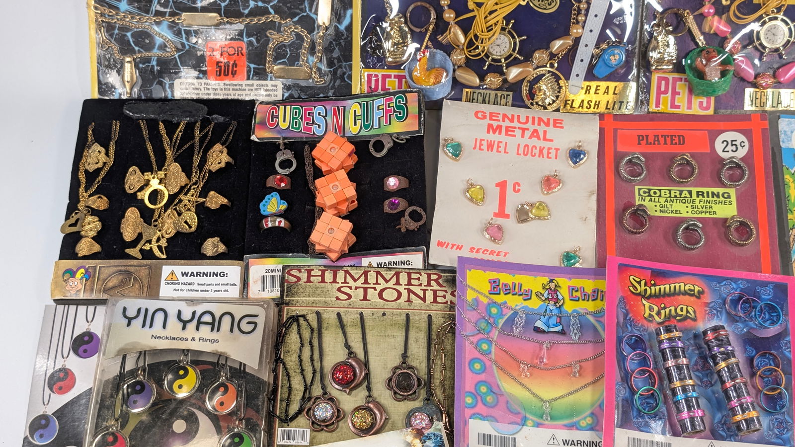 VARIOUS GUMBALL VENDING MACHINE INSERTS - 3