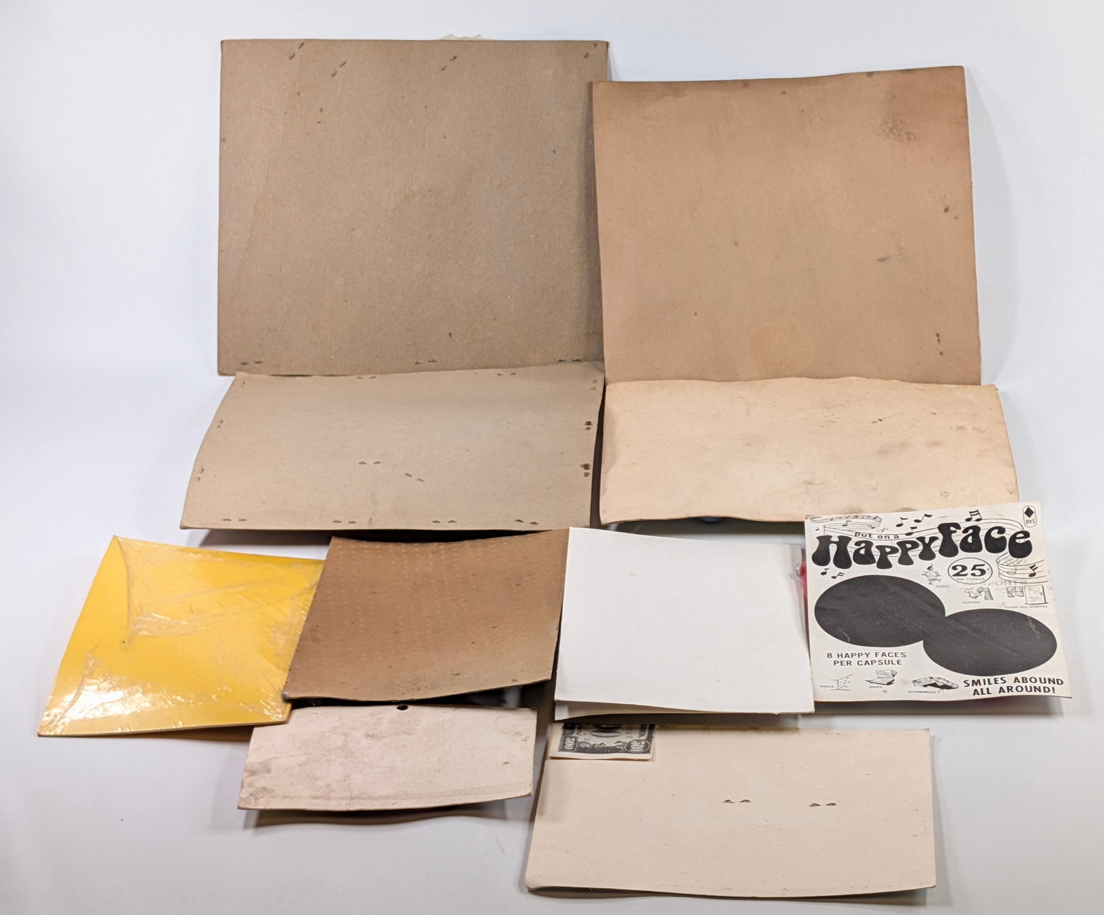 VARIOUS GUMBALL VENDING MACHINE INSERTS - 10