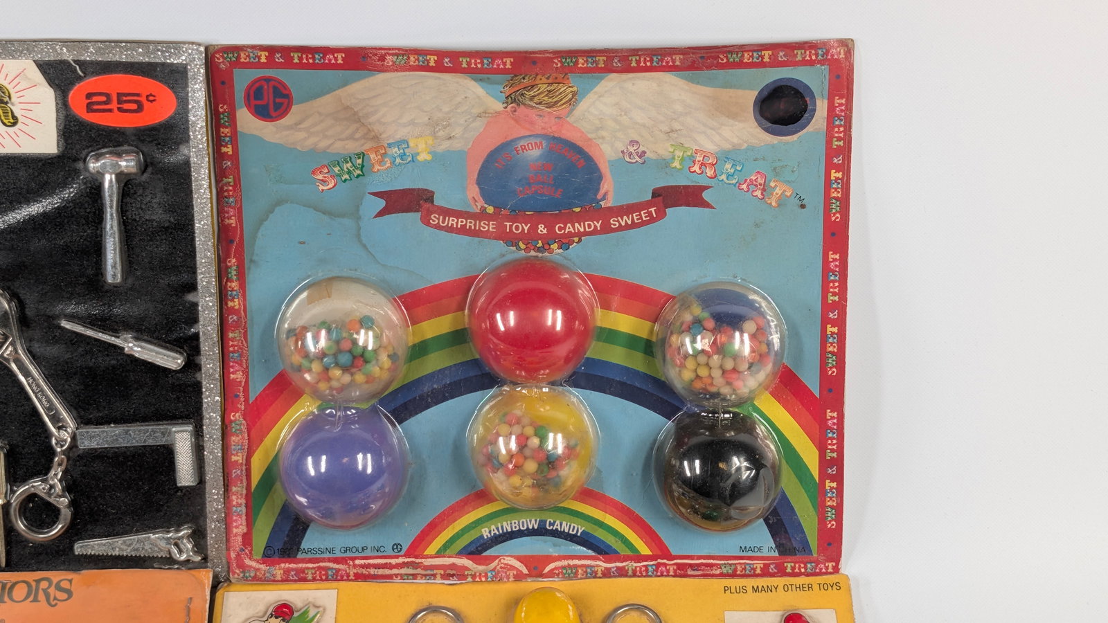 VARIOUS GUMBALL VENDING MACHINE INSERTS - 9