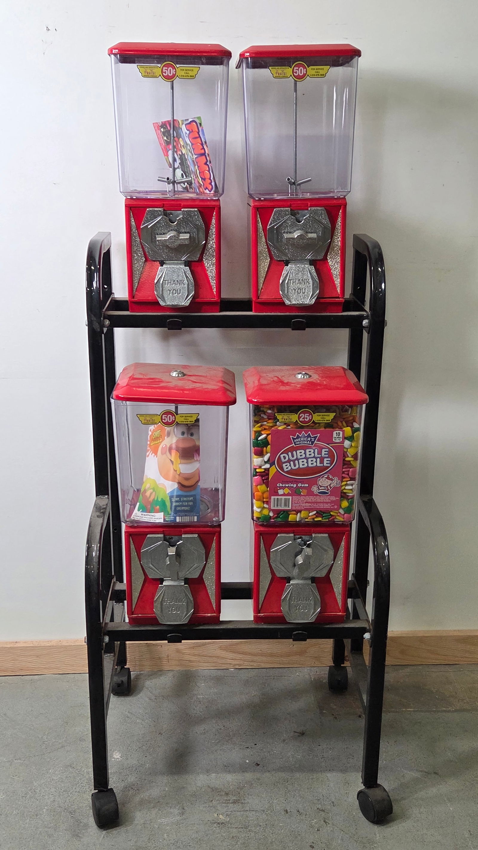 VINTAGE 4 PANEL GUMBALL VENDING MACHINE DISPLAY: REMAINS IN GOOD CONDITION, SHOWING TYPICAL USAGE WEAR. **PLEASE NOTE** THIS ITEM IS NOT AVAILABLE FOR SHIPPING. LOCAL PICKUP ONLY PLEASE.