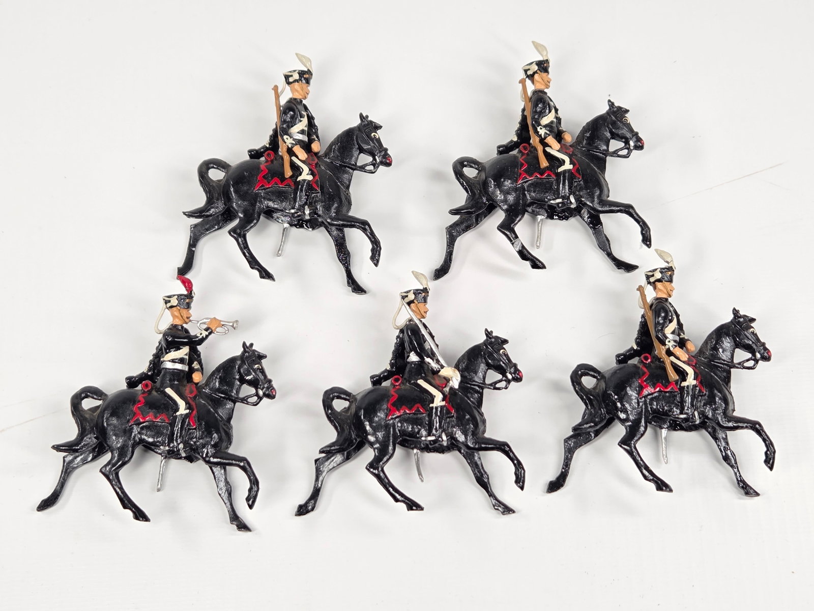 5) UNMARKED MOUNTED CAVALRY SOLDIERS (1 of 6)