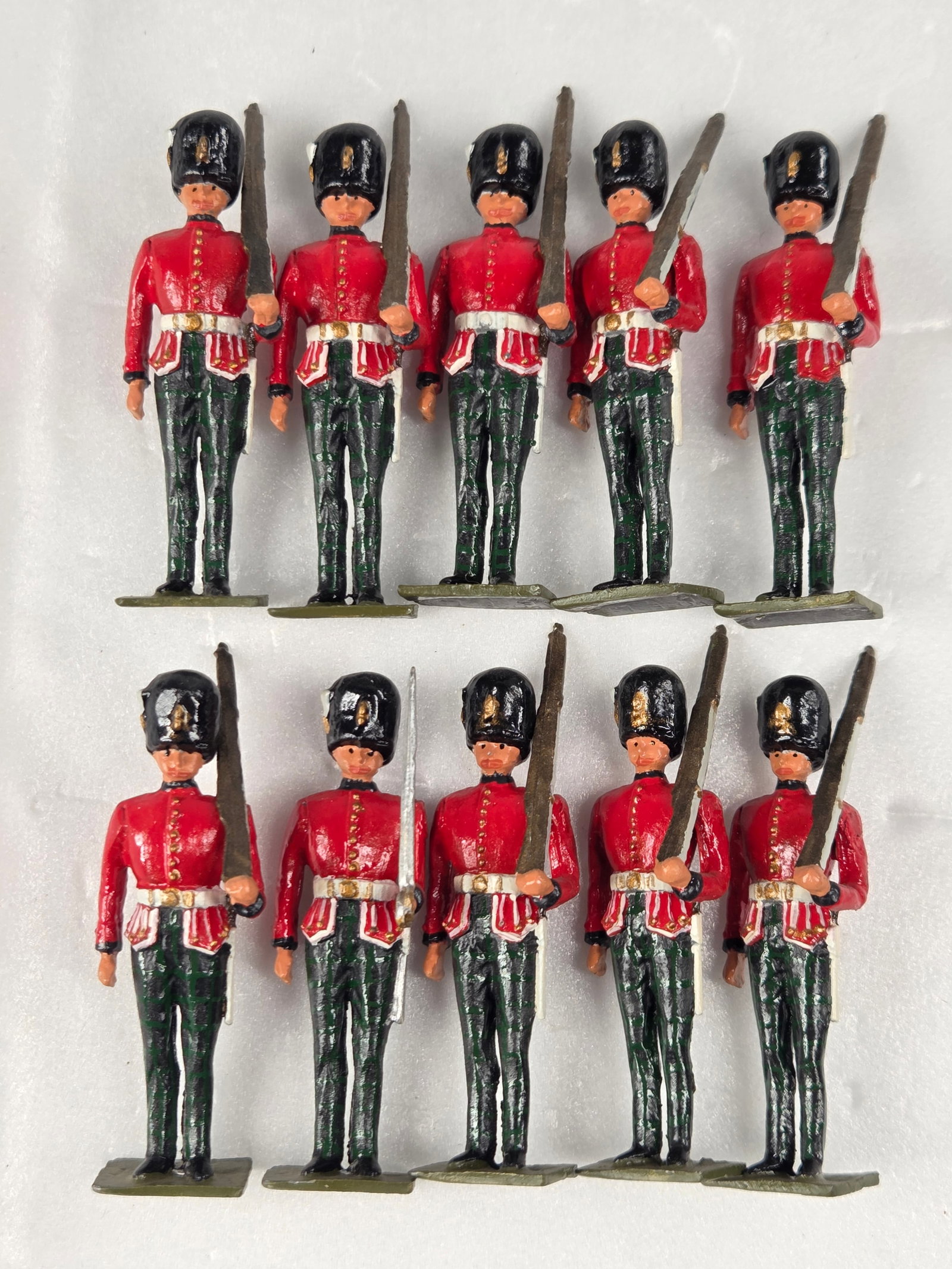 SET OF 10 ROSE LTD. HIGHLANDER INFANTRY: ALL REMAIN IN GOOD CONDITION, SHOWING SOME TYPICAL WEAR.