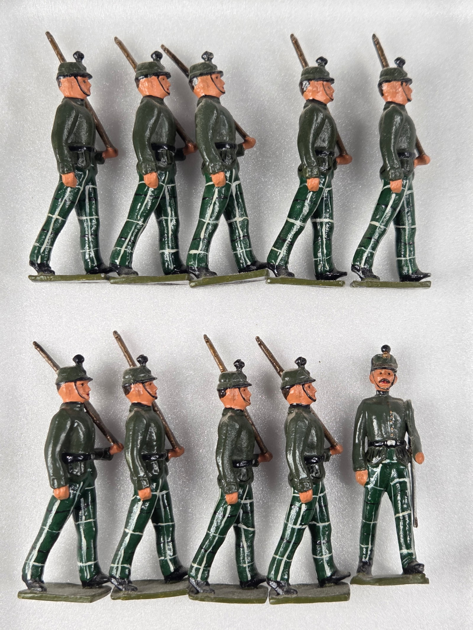 10) UNMARKED HAND PAINTED SOLDIERS: ALL REMAIN IN GOOD CONDITION, SHOWING SOME TYPICAL WEAR.