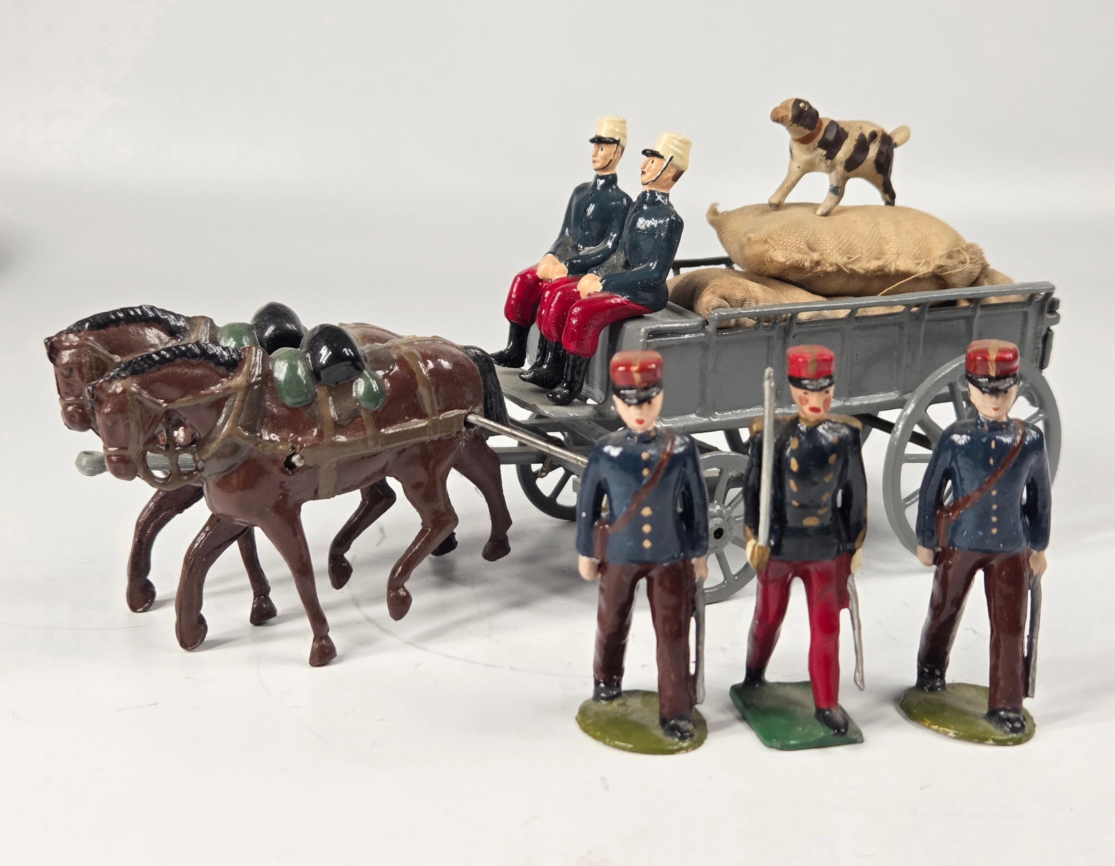 VARIOUS BRAND SOLDIERS W/ HORSE DRAWN WAGON (1 of 8)