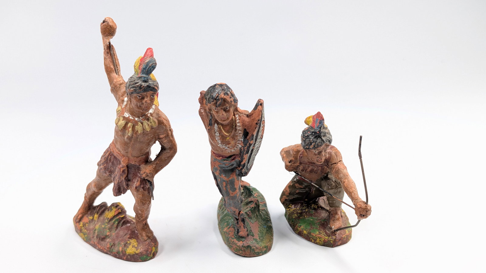 3) GERMAN ELASTOLIN COMPOSITION NATIVE INDIANS (1 of 5)