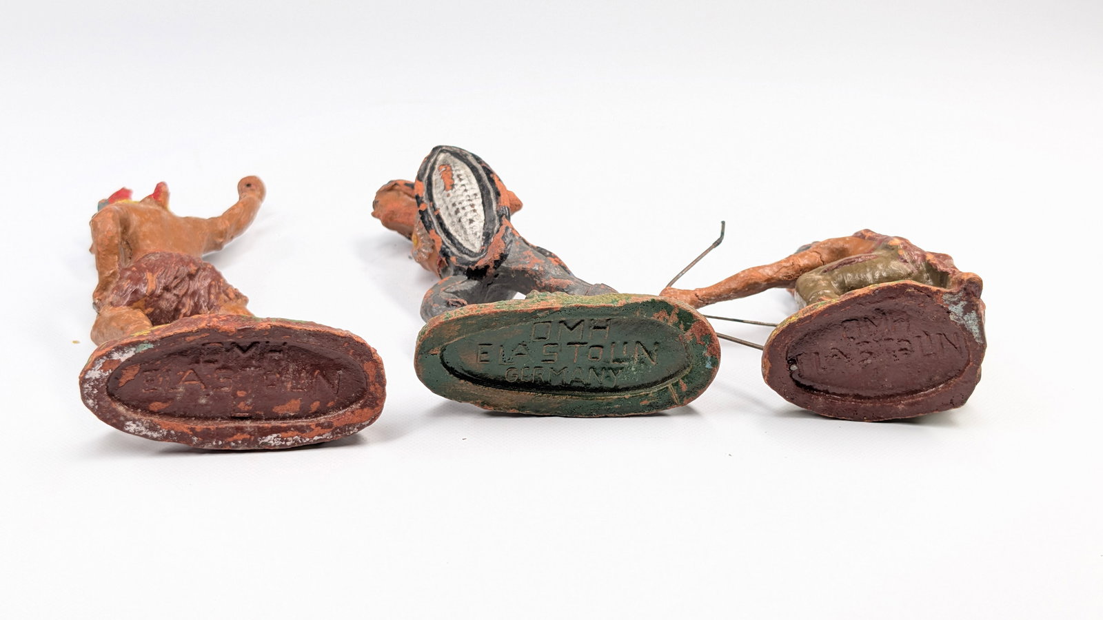 3) GERMAN ELASTOLIN COMPOSITION NATIVE INDIANS - 4