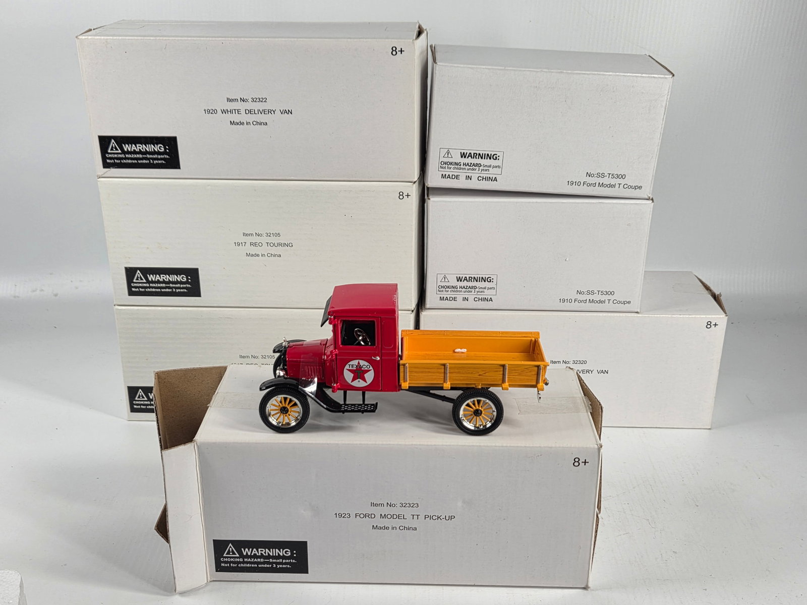 7) NATIONAL MOTOR MINT DIECAST (1 of 4)