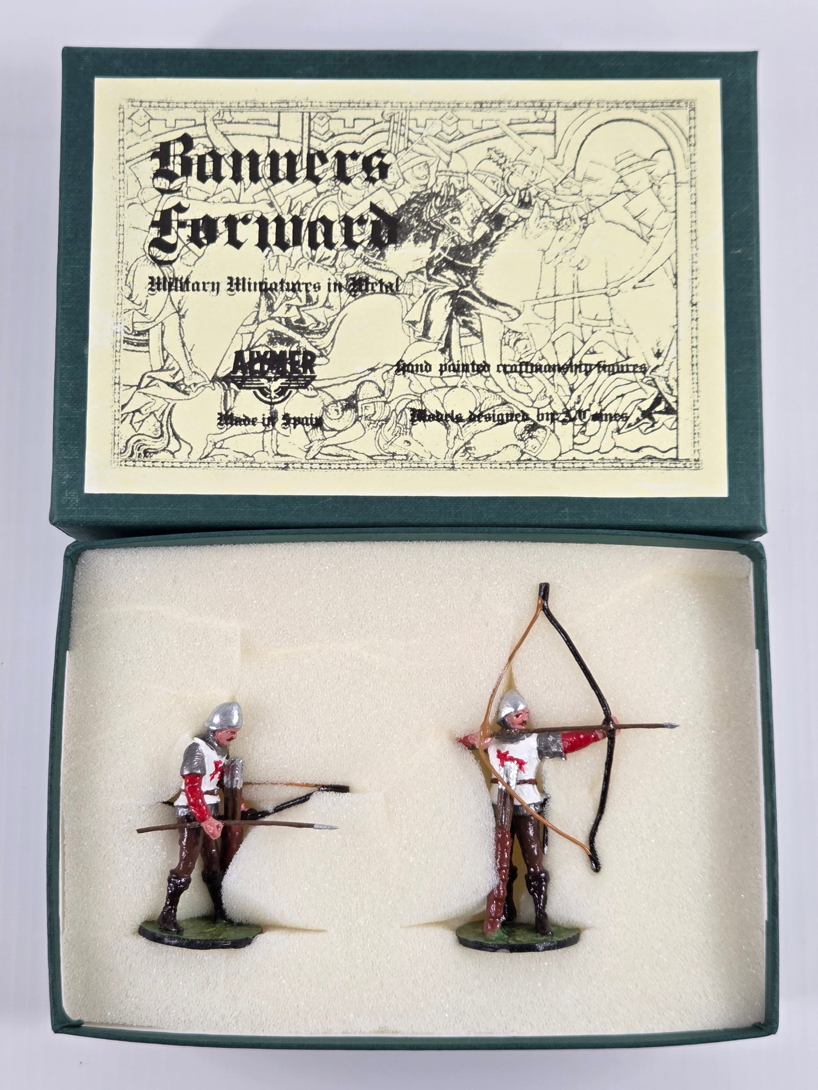 ALYMER BANNERS FORWARD BF-60 MONTACUTE ARCHERS: REMAINS IN VERY GOOD CONDITION WITH BOX.