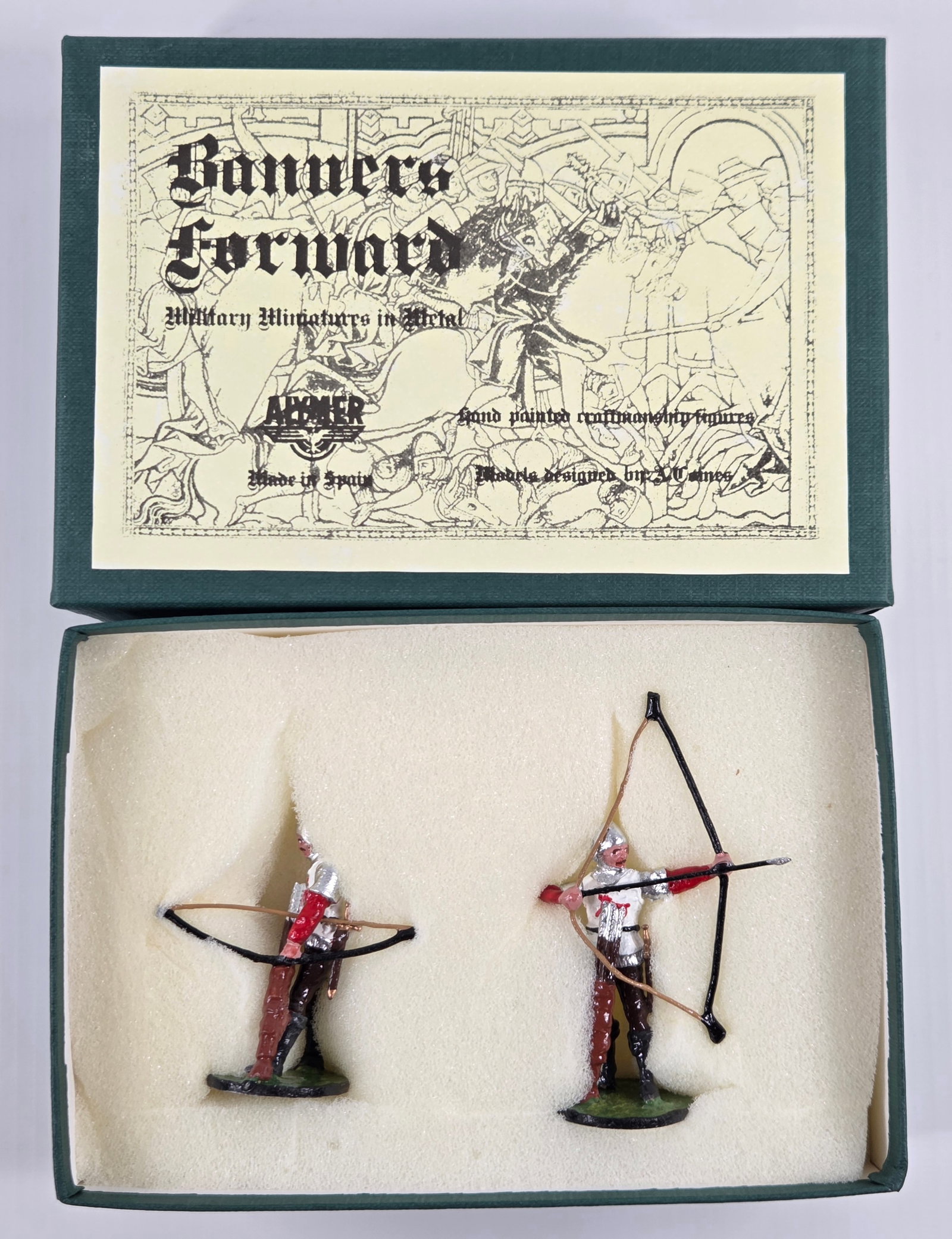 ALYMER BANNERS FORWARD BF-60 MONTACUTE ARCHERS: REMAINS IN VERY GOOD CONDITION WITH BOX.