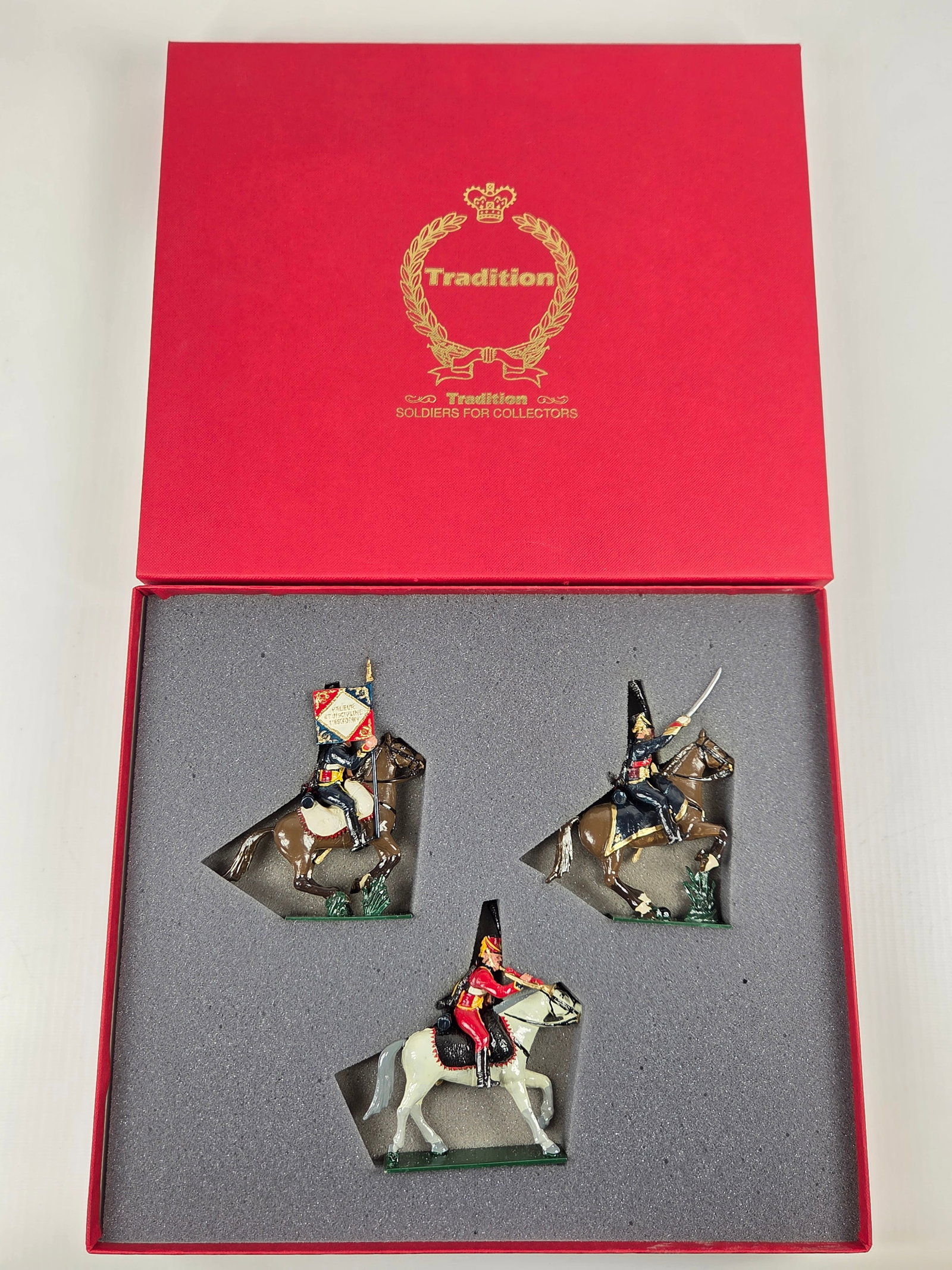 TRADITION SET NO. 754 4TH REGIMENT FRENCH HUSSARS: REMAINS IN VERY GOOD CONDITION WITH BOX.