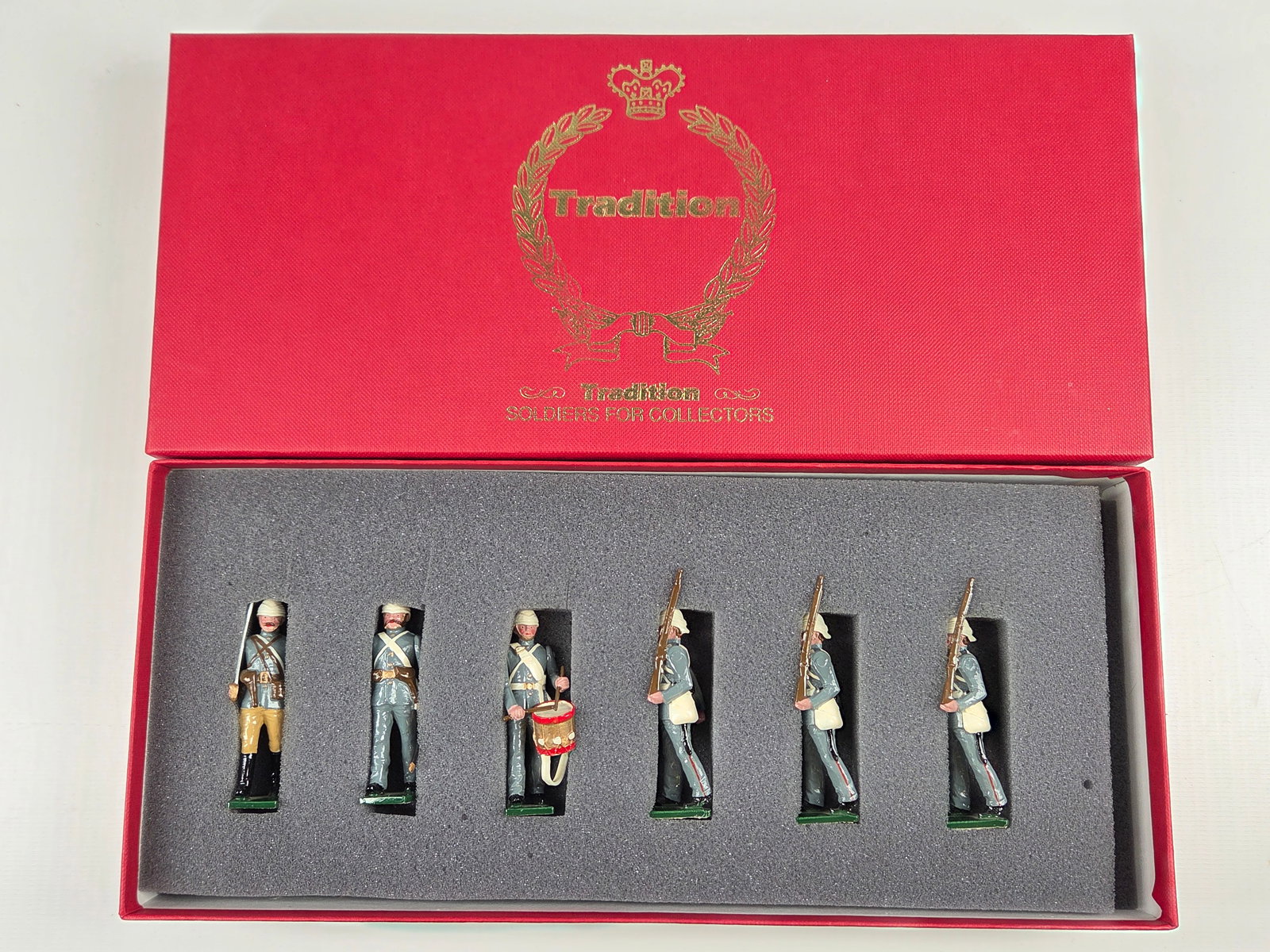 TRADITIONS 6-PIECE SOLDIER SET W/ BOX (1 of 4)