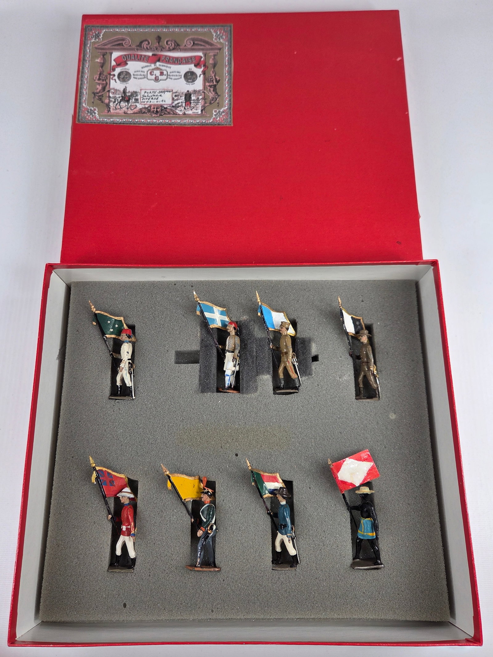 C.B.G. MIGNOT DIVERSE INFANTRY W/ COLOUR FLAG: SET REMAINS IN VERY GOOD CONDITION WITH BOX.