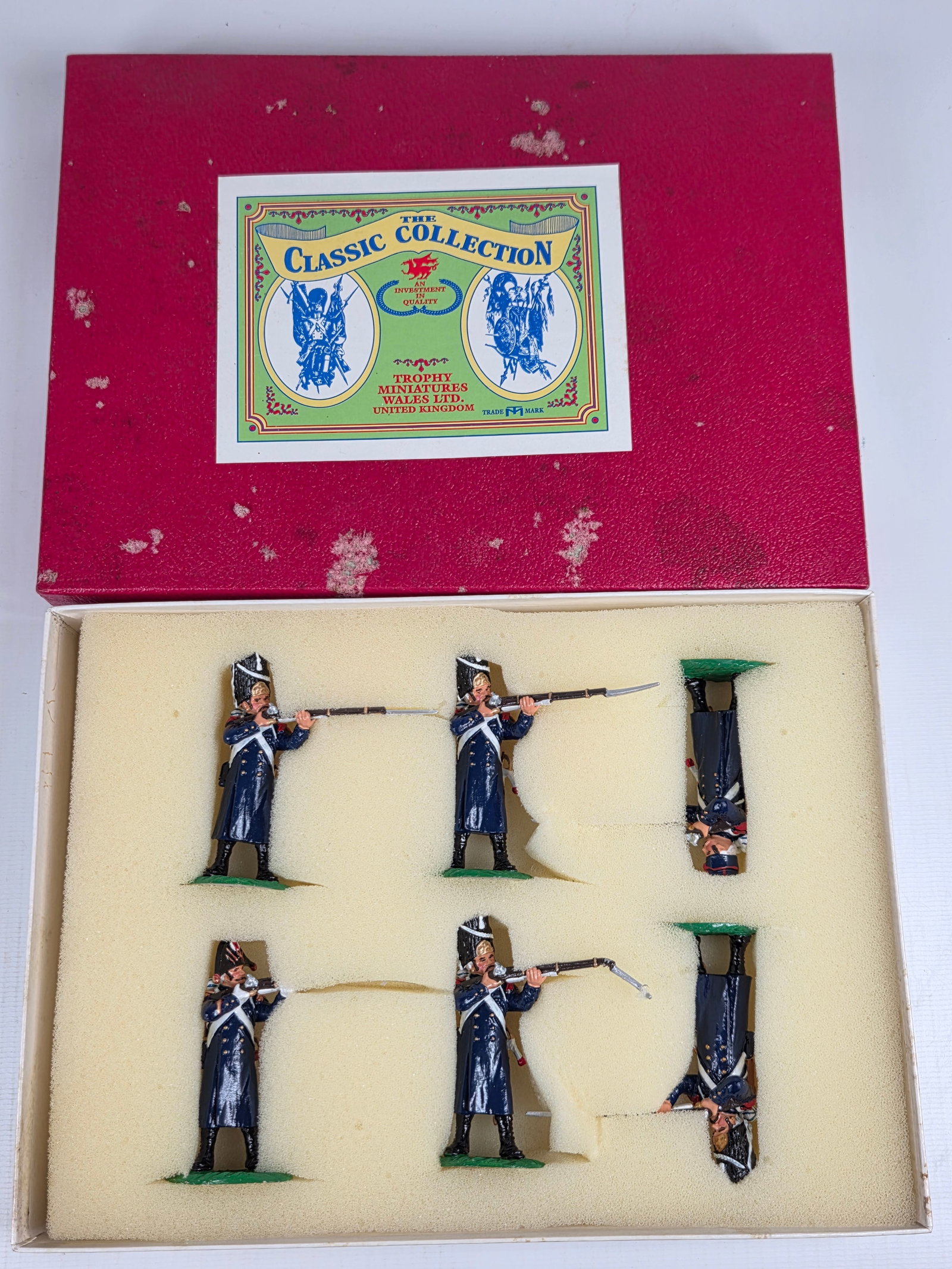 TROPHY MINIATURES SET OF 6 SOLDIERS (1 of 4)