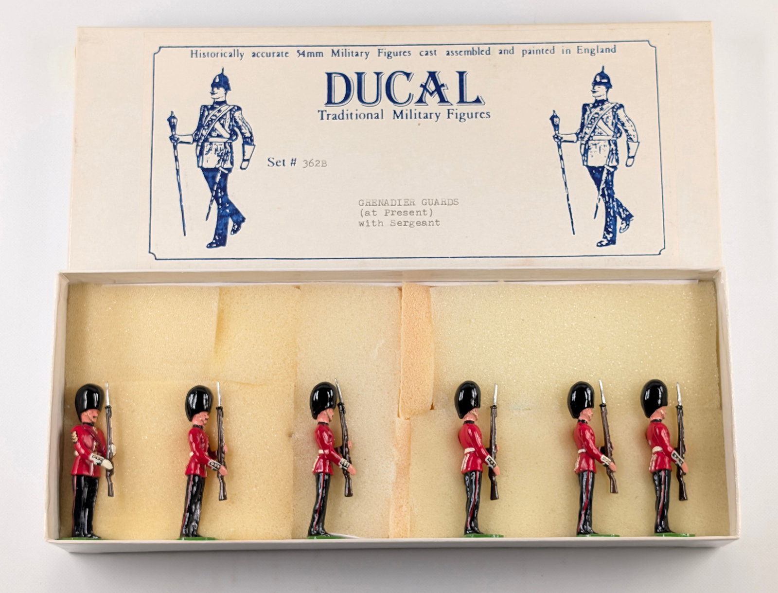 DUCAL MODELS NO. 362B GRENADIER GUARDS AT PRESENT (1 of 3)