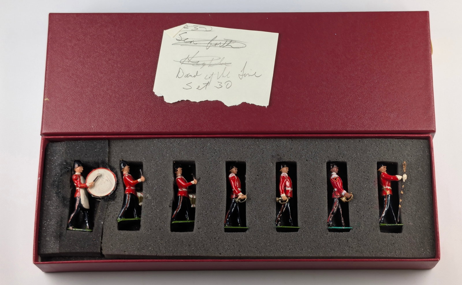VINTAGE BRITAINS BAND OF THE LINE: SET REMAINS IN GOOD CONDITION, SHOWING SOME TYPICAL WEAR. CUSTOM BOX.