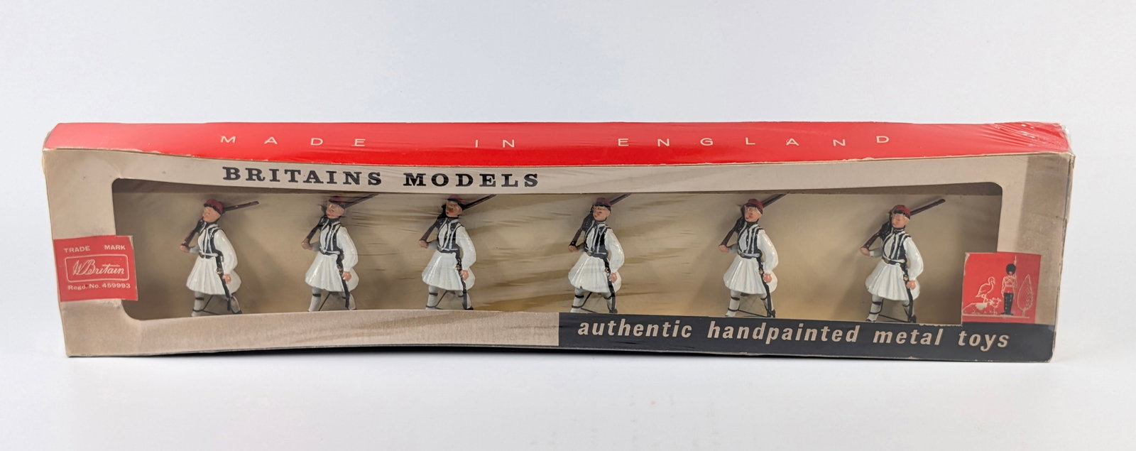 VINTAGE BRITAINS GREEZE EVZONES MARCHING: SET REMAINS IN GOOD CONDITION WITH BOX. BOX SHOWING SOME WEAR.