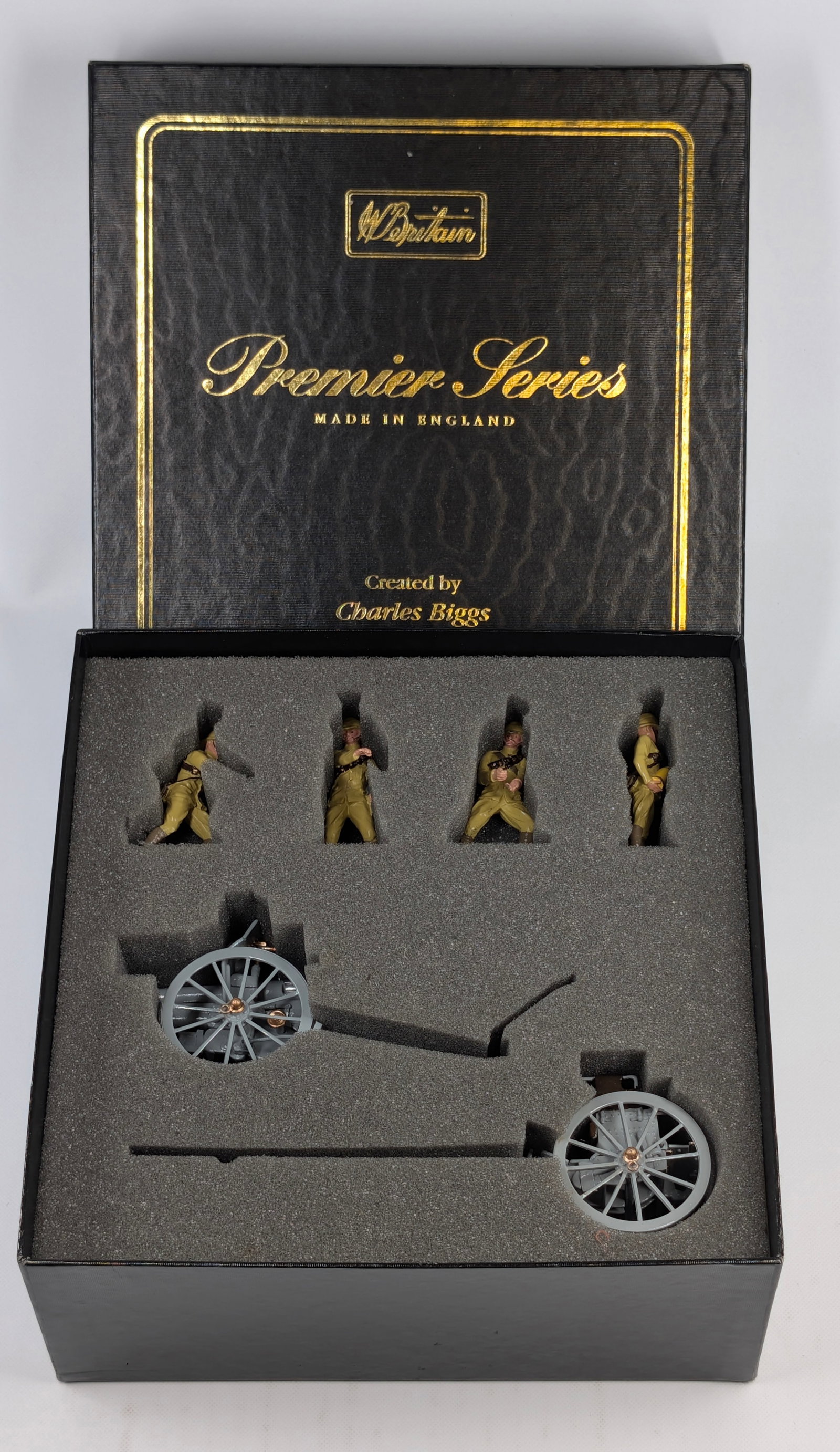 BRITAIN PREMIER SERIES 13 PDR DETACHMENT: SET REMAINS IN VERY GOOD CONDITION WITH BOX.