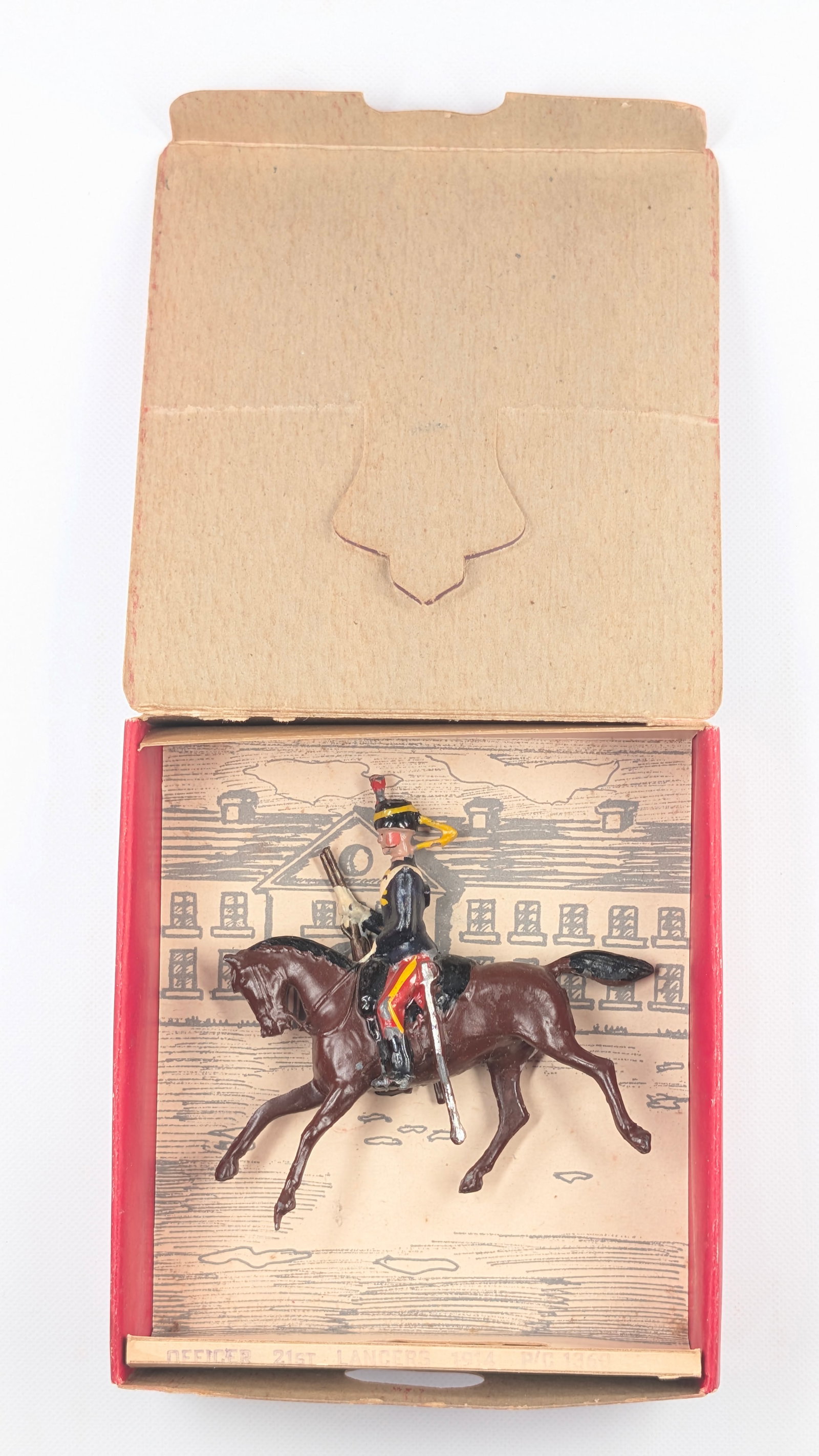 SAE HAND PAINTED 11TH HUSSARS OFFICER MOUNTED: REMAINS IN VERY GOOD CONDITION WITH ORIGINAL BOX.