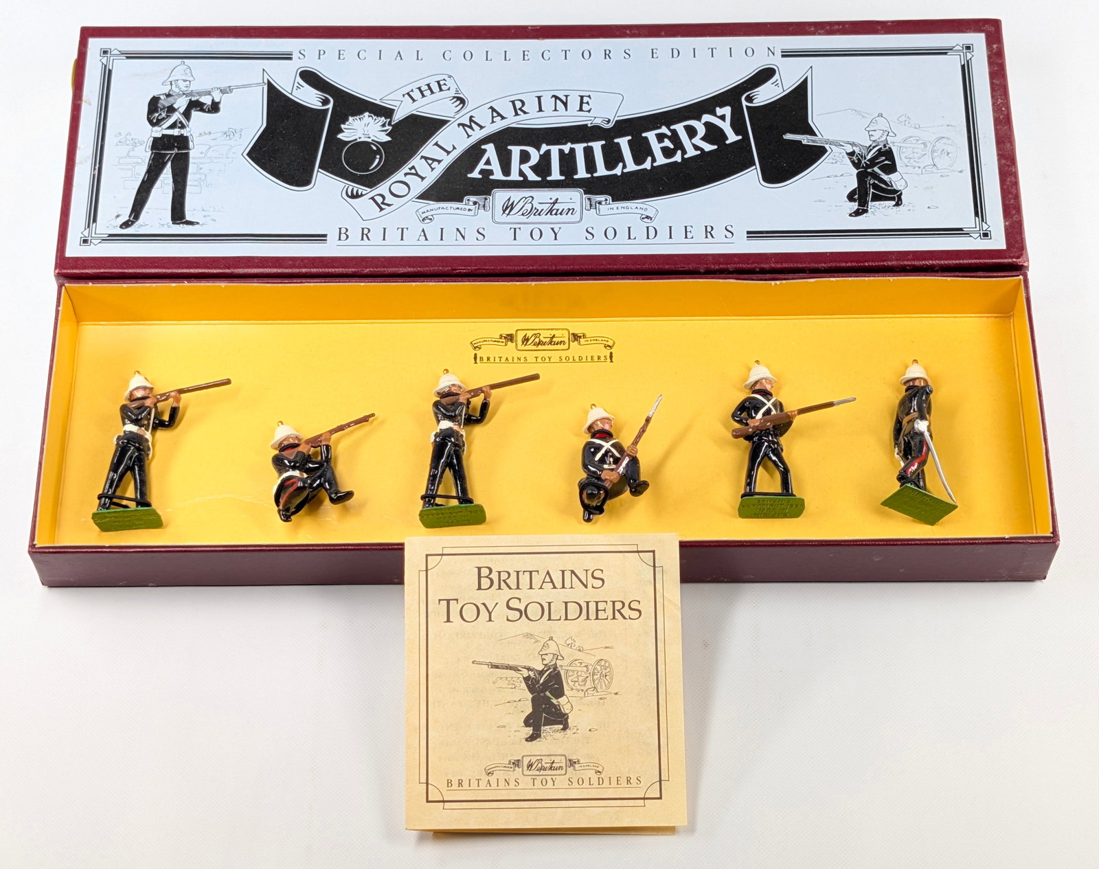 BRITAIN 8826 ROYAL MARINE ARTILLERY SET: SET REMAINS IN EXCELLENT CONDITION.