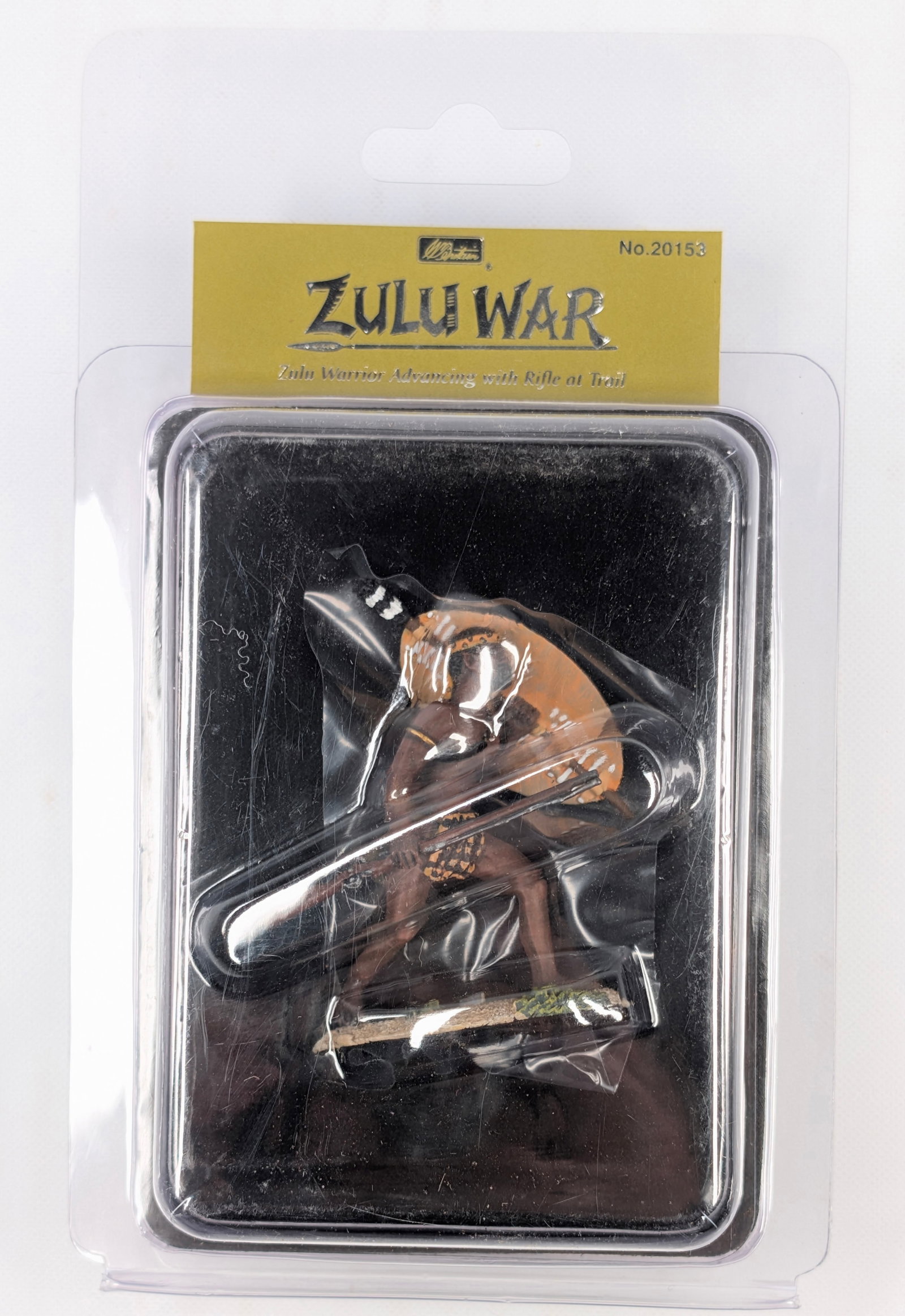 BRITAIN 20153 ZULU WARRIOR ADVANCING W/ RIFLE: REMAINS IN EXCELLENT CONDITION.
