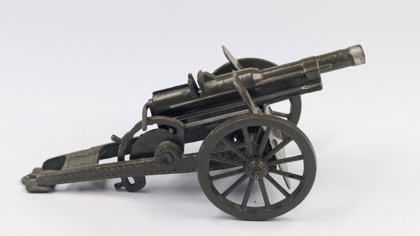 VINTAGE BRITAIN NO. 1201 ROYAL ARTILLERY GUN W/ BOX (1 of 5)