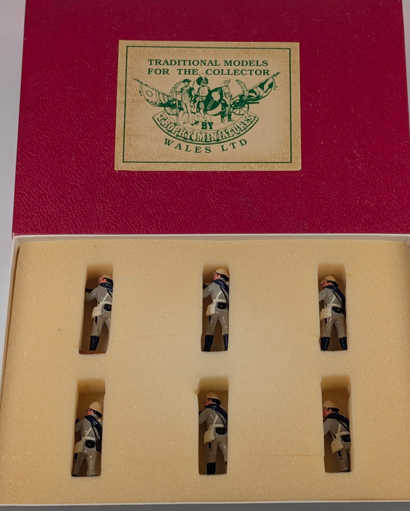 TROPHY MINIATURES ROYAL MARINES STANDING FIRING SET: SET REMAINS IN EXCELLENT CONDITION.