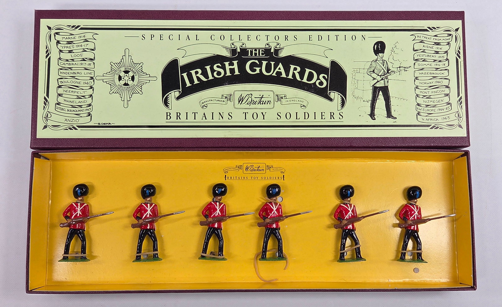 BRITAINS PETITE 8805 THE IRISH GUARDS: REMAINS IN VERY GOOD CONDITION WITH BOX.