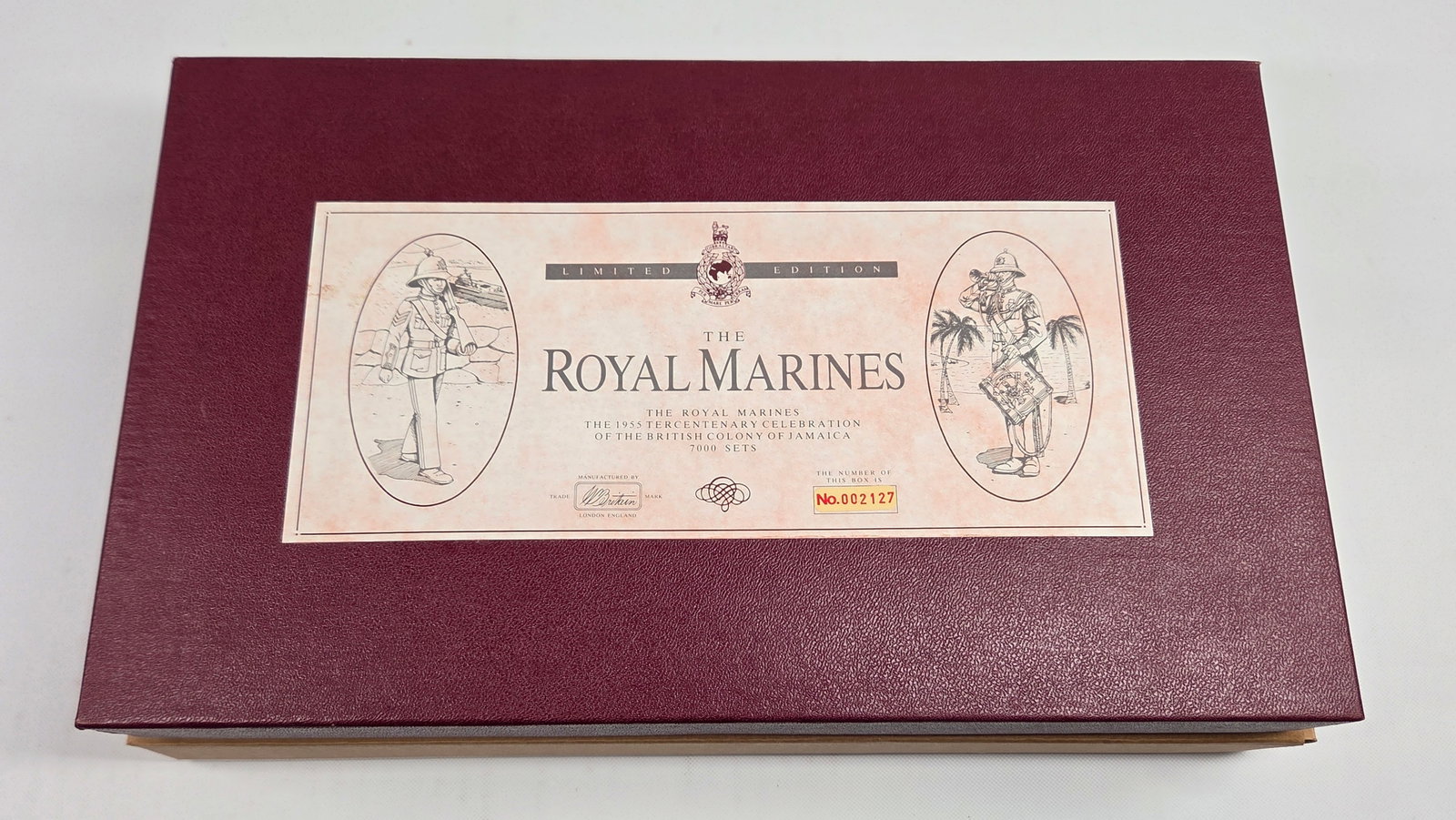 BRITAINS 5289 THE ROYAL MARINES SET: REMAINS IN VERY GOOD CONDITION WITH BOX.