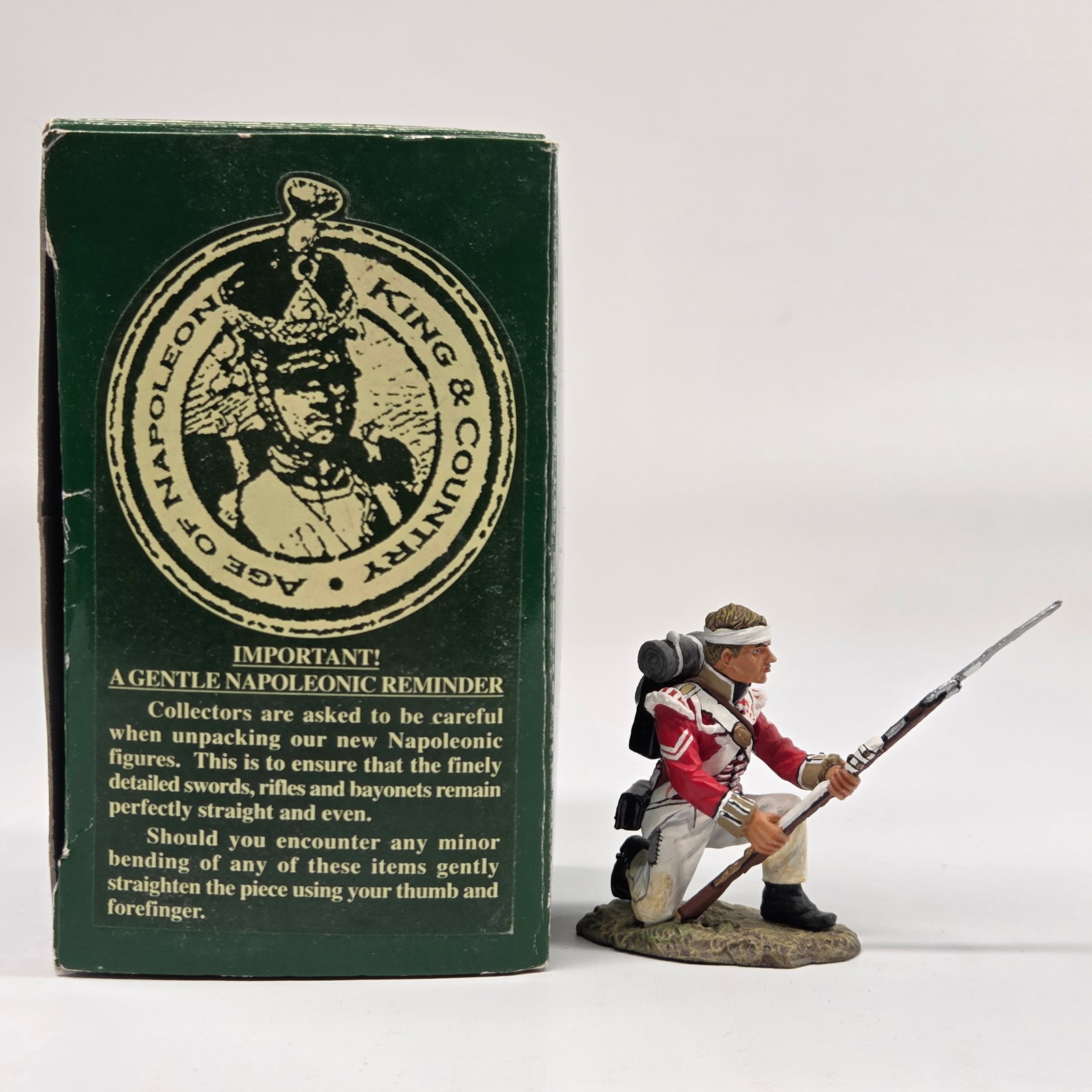 KING & COUNTRY NAPOLEONIC WARS NA12: REMAINS IN VERY GOOD CONDITION WITH BOX.