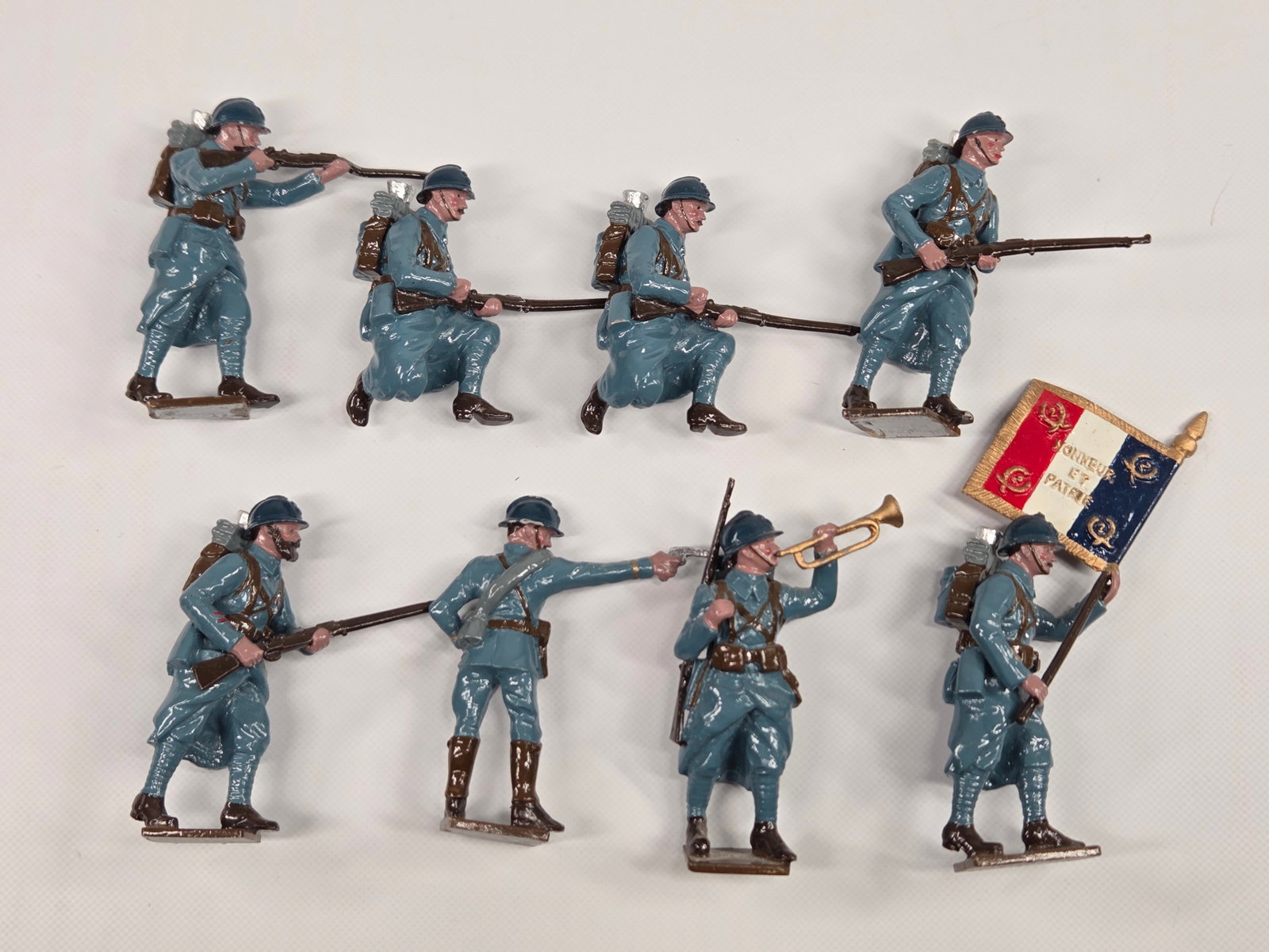 SET OF 8 TRADITIONS HAND PAINTED SOLDIERS: ALL REMAIN IN GOOD CONDITION, SHOWING SOME LIGHT TYPICAL WEAR.
