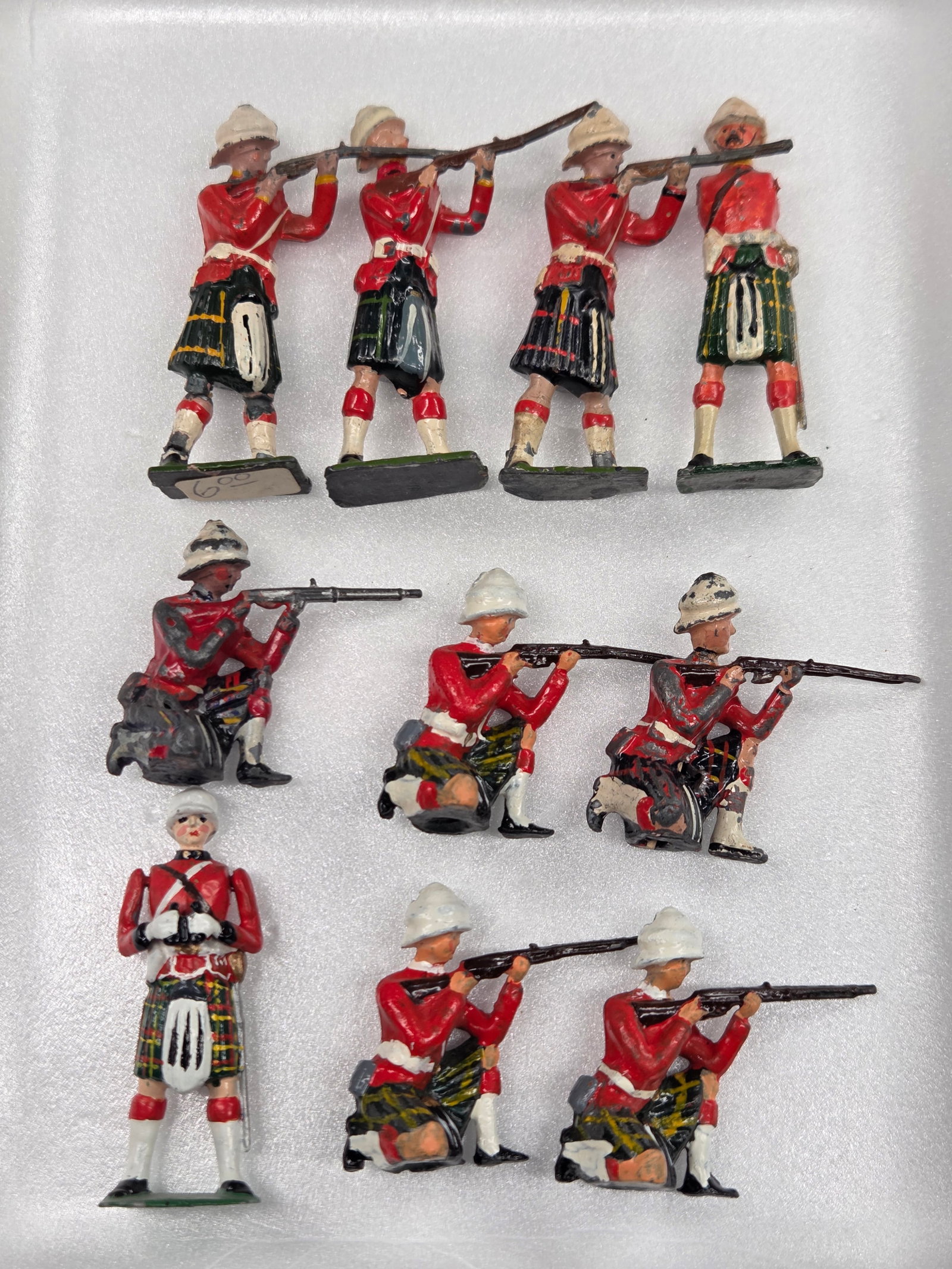 10) VINTAGE BRITAINS CAMERON HIGHLANDERS (1 of 5)