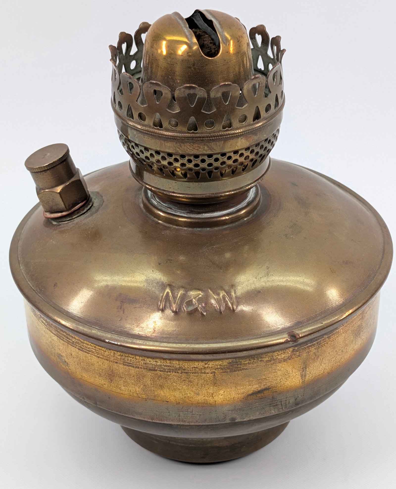 NORFOLK & WESTERN RAILROAD LANTERN BASE: REMAINS IN GOOD CONDITION, SHOWING SOME TYPICAL WEAR.