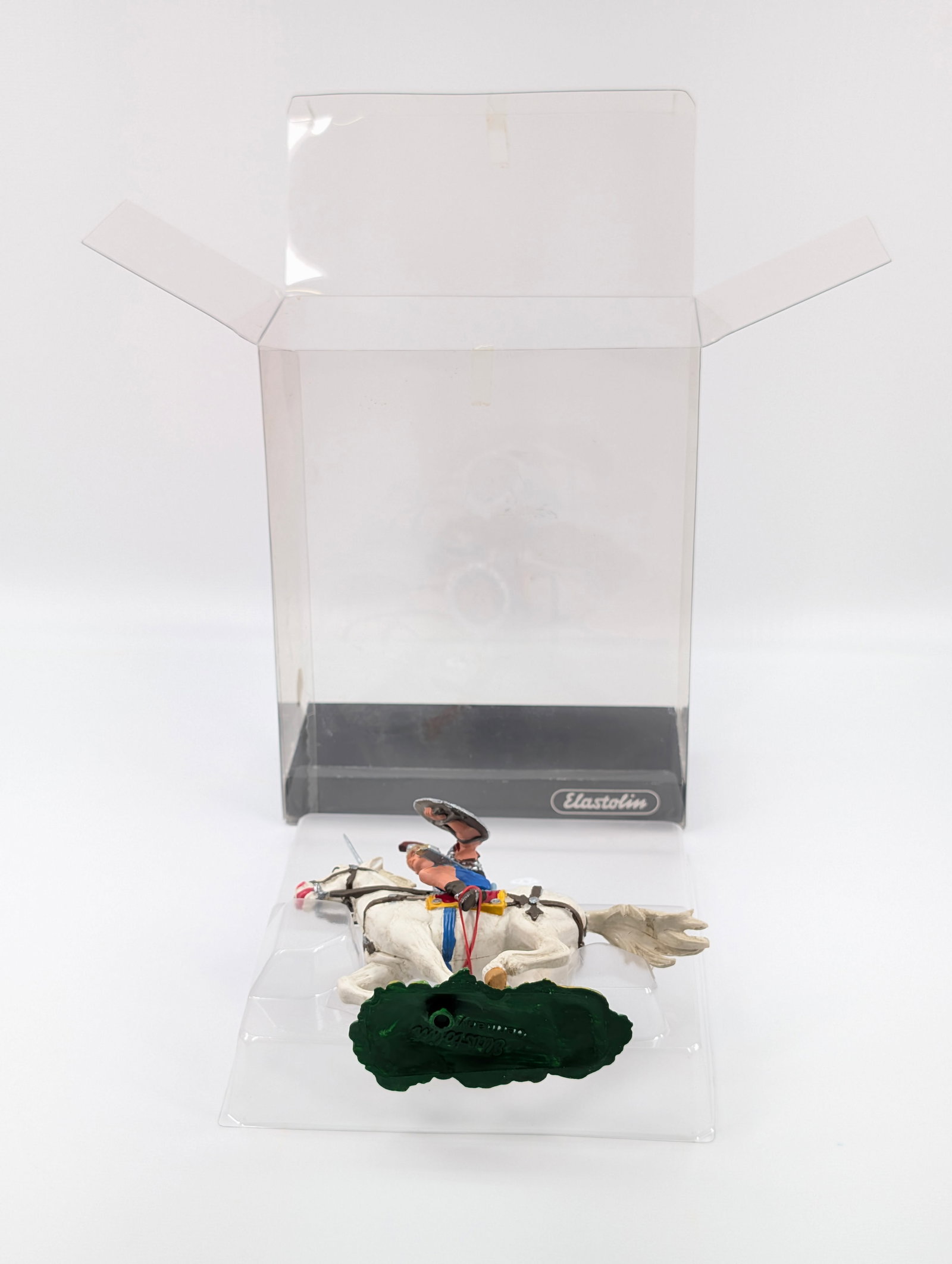 ELASTOLIN GERMANY PLASTIC MOUNTED SOLDIER: REMAINS IN GOOD CONDITION WITH BOX.