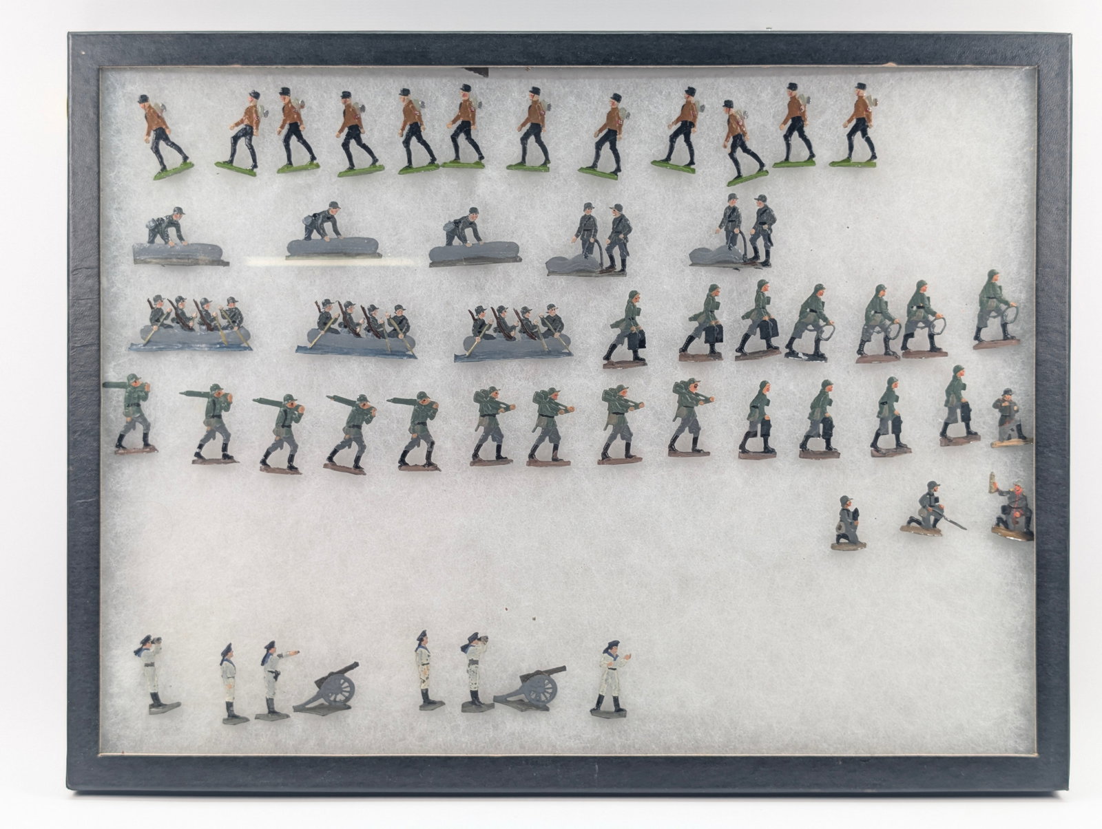 ASSORTED LOT OF GERMAN FLAT LEAD FIGURES W/ RIKER MOUNT (1 of 7)